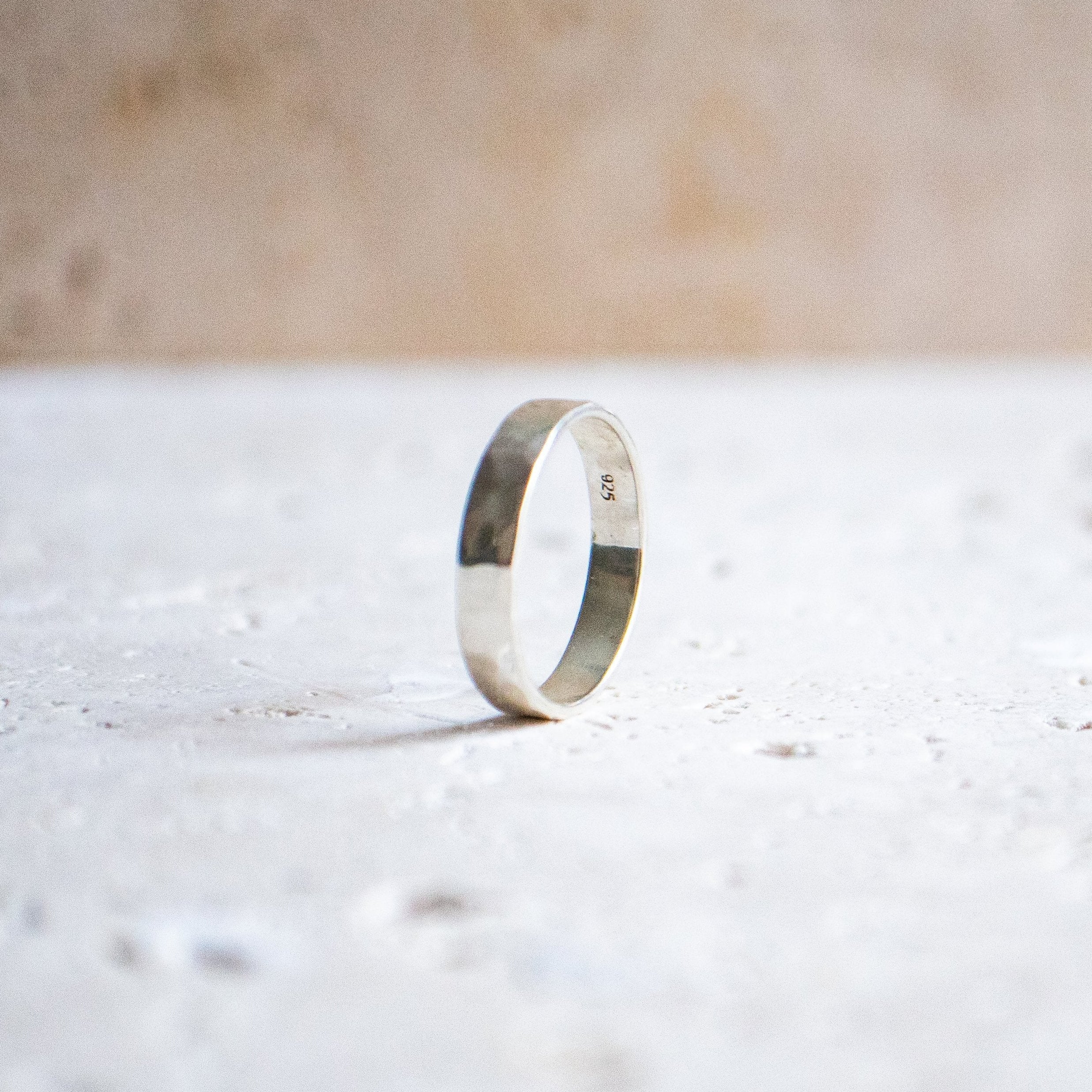 Gehämmerter Ring aus aus 925 Sterling Silber handgemacht - Nooe UG
