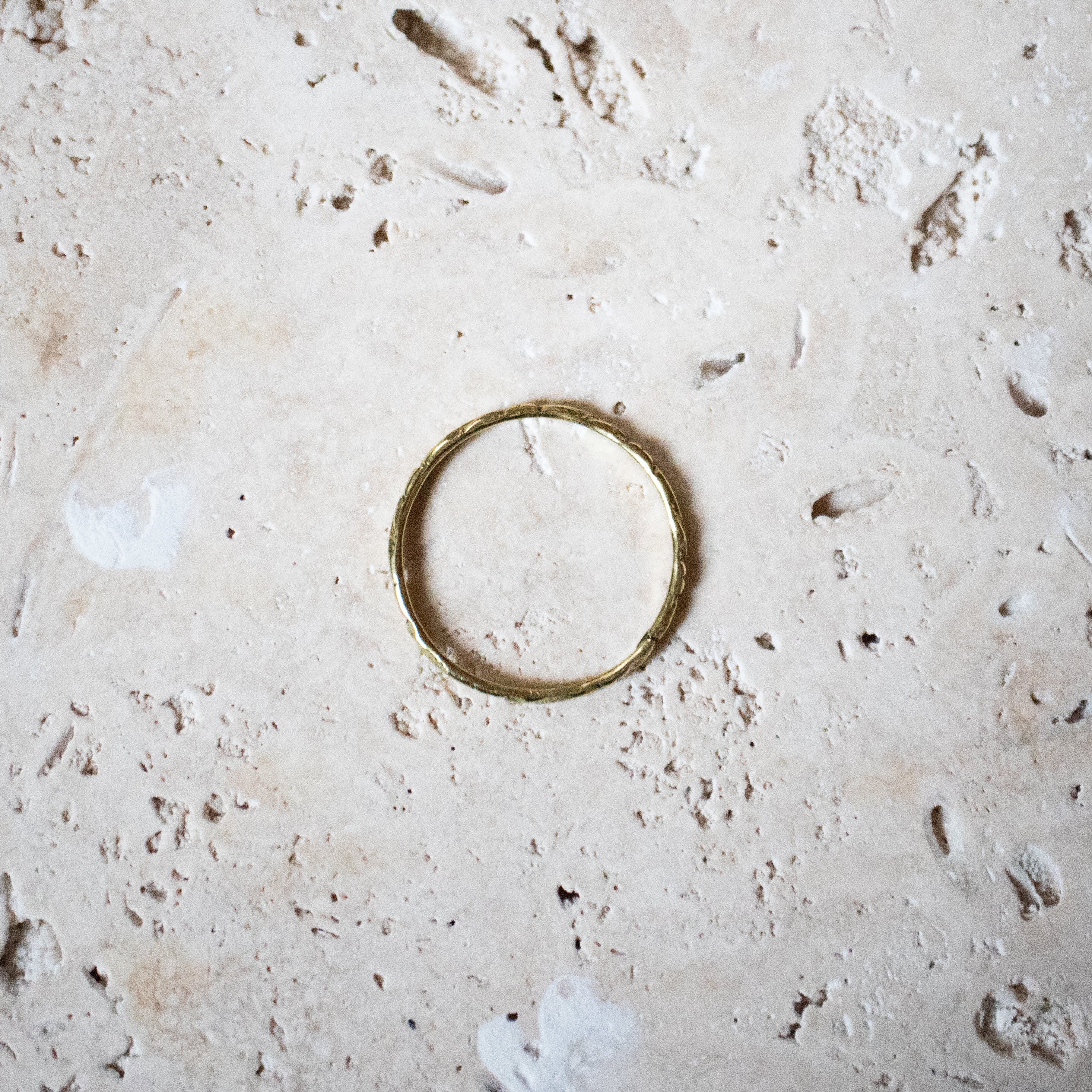 Filigraner Ring – Handgefertigter, verzierter floraler Ring in Gold - Nooe UG