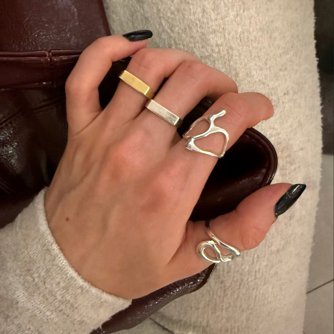 Organischer Silberring mit Tribal-Form – Handgemacht - Nooe UG