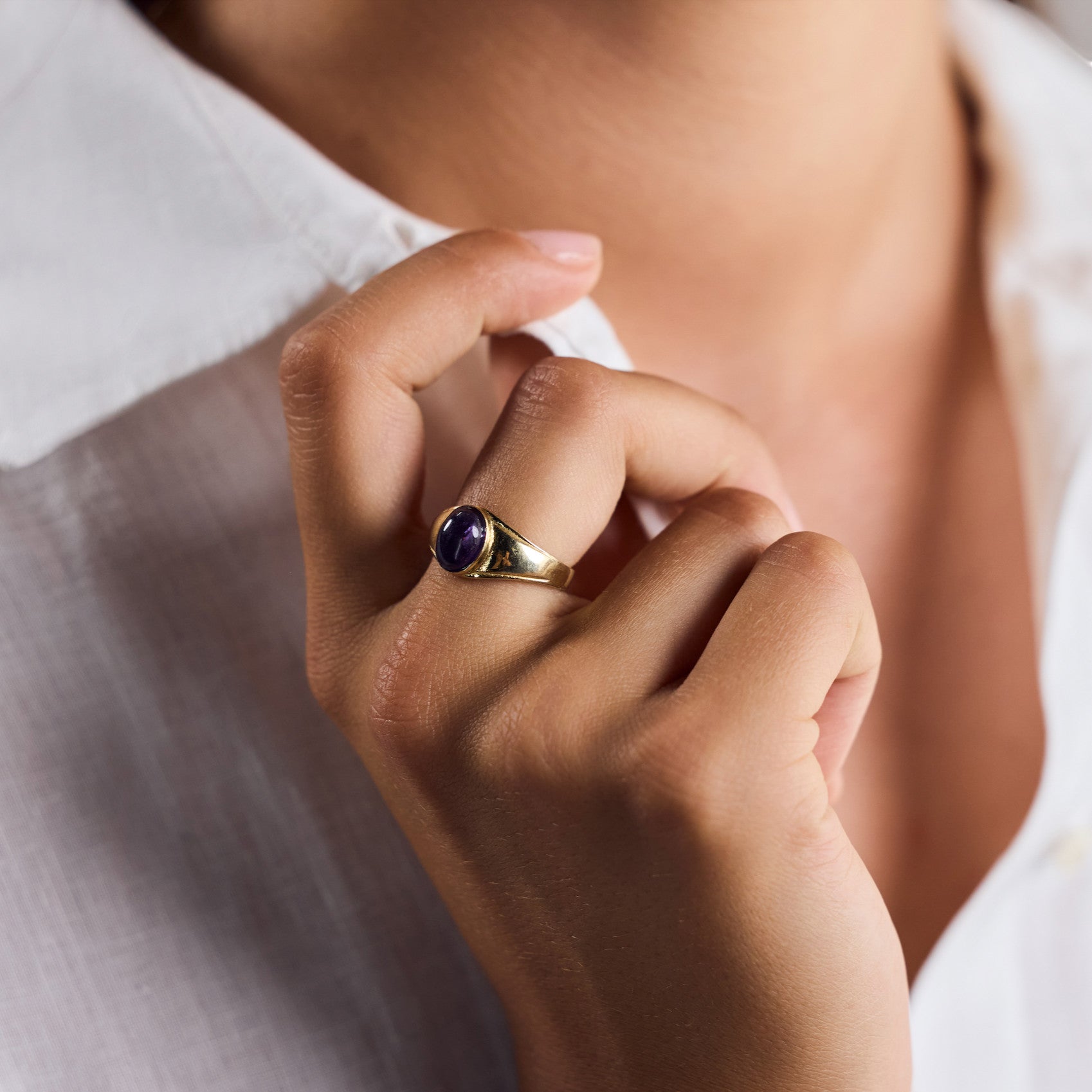 Siegelring mit ovalem Amethyst gold handgemacht - Nooe UG