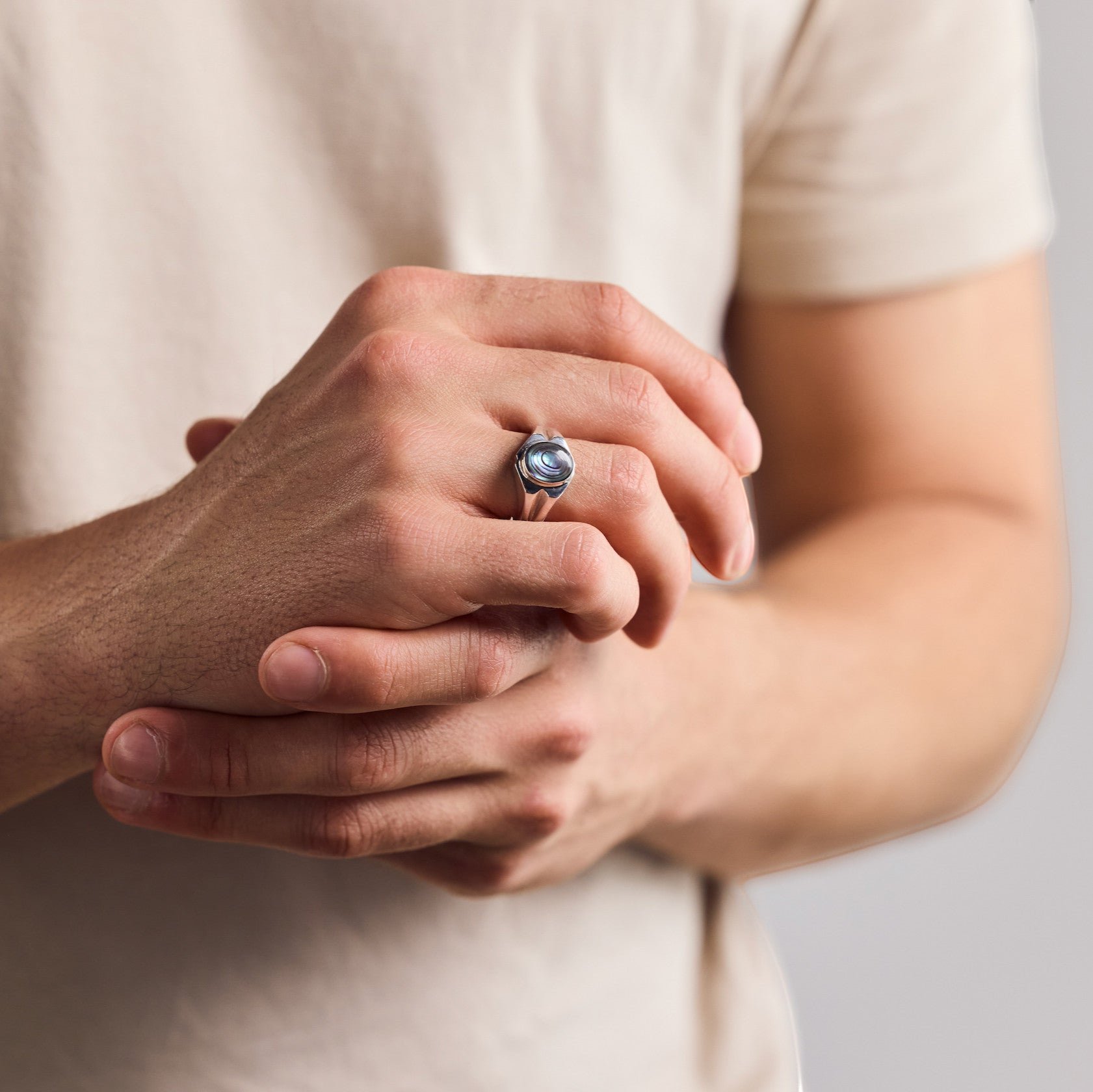 Großer Abalone Muschel Siegelring aus 925 Sterling Silber - Perlmutt Ring Statementring blau handgemacht - Nooe UG