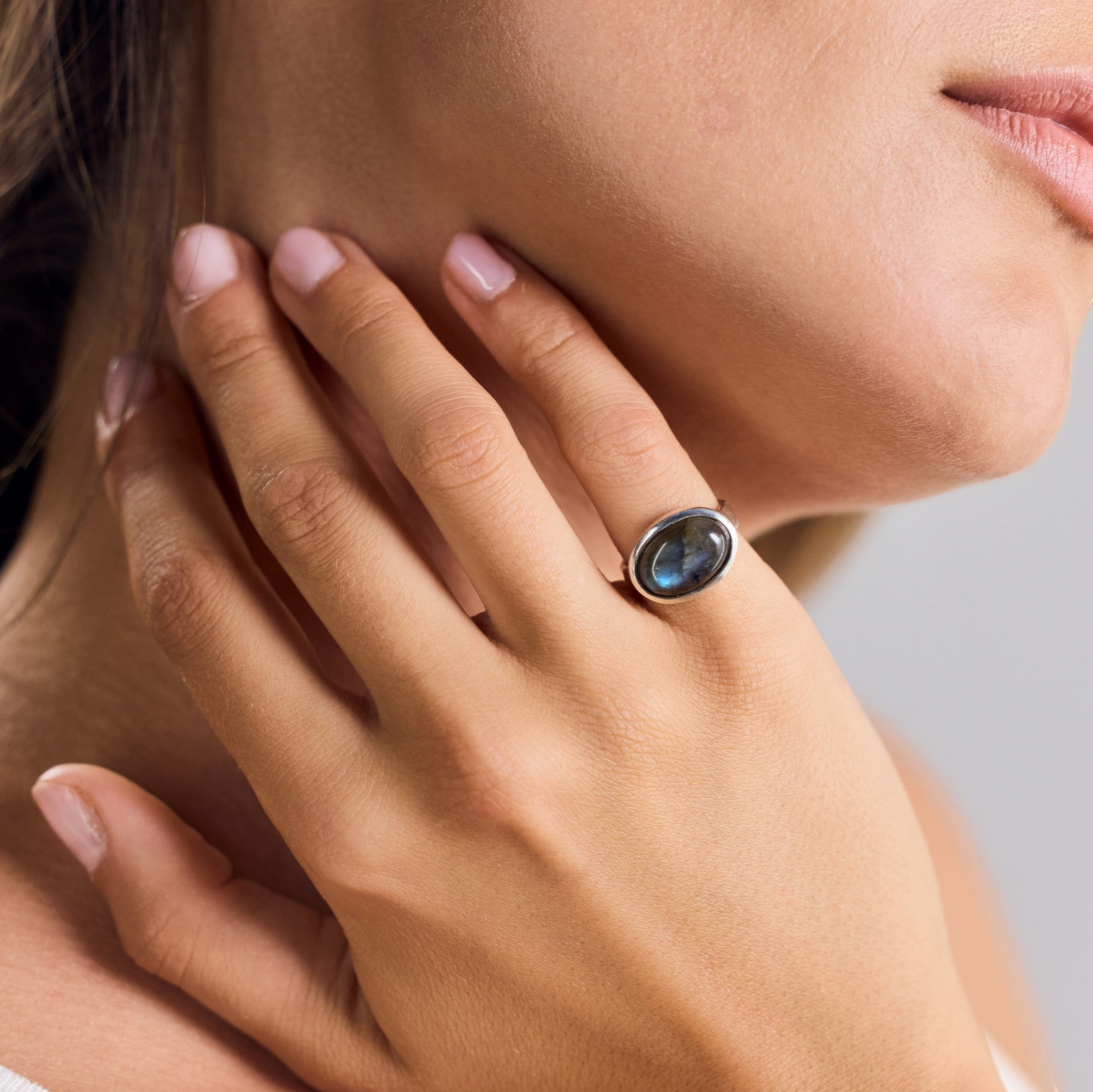 Großer ovaler Labradorit Ring 925 Sterling Silber - Nooe UG