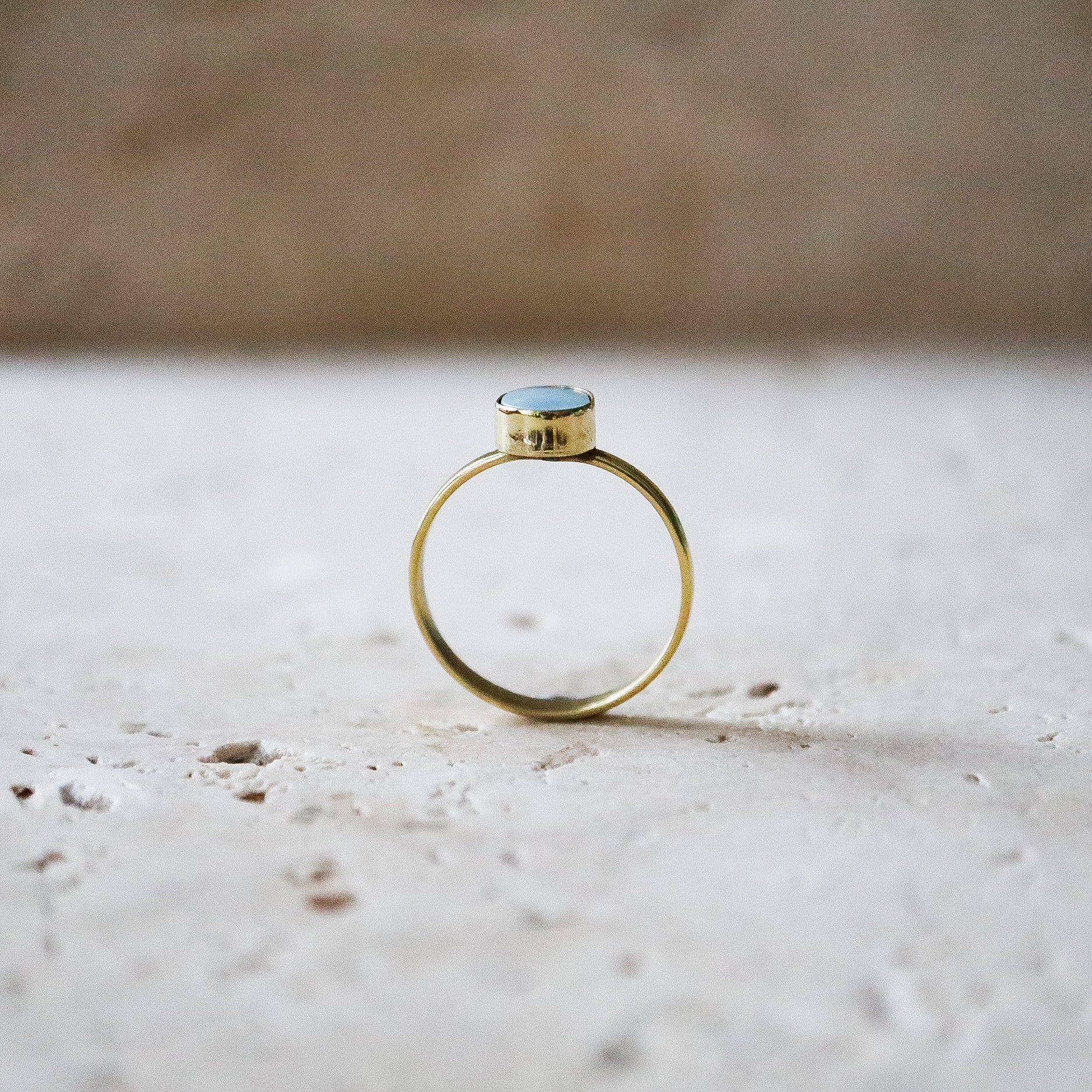 Flacher großer Opal Ring gold handgemacht - Nooe UG