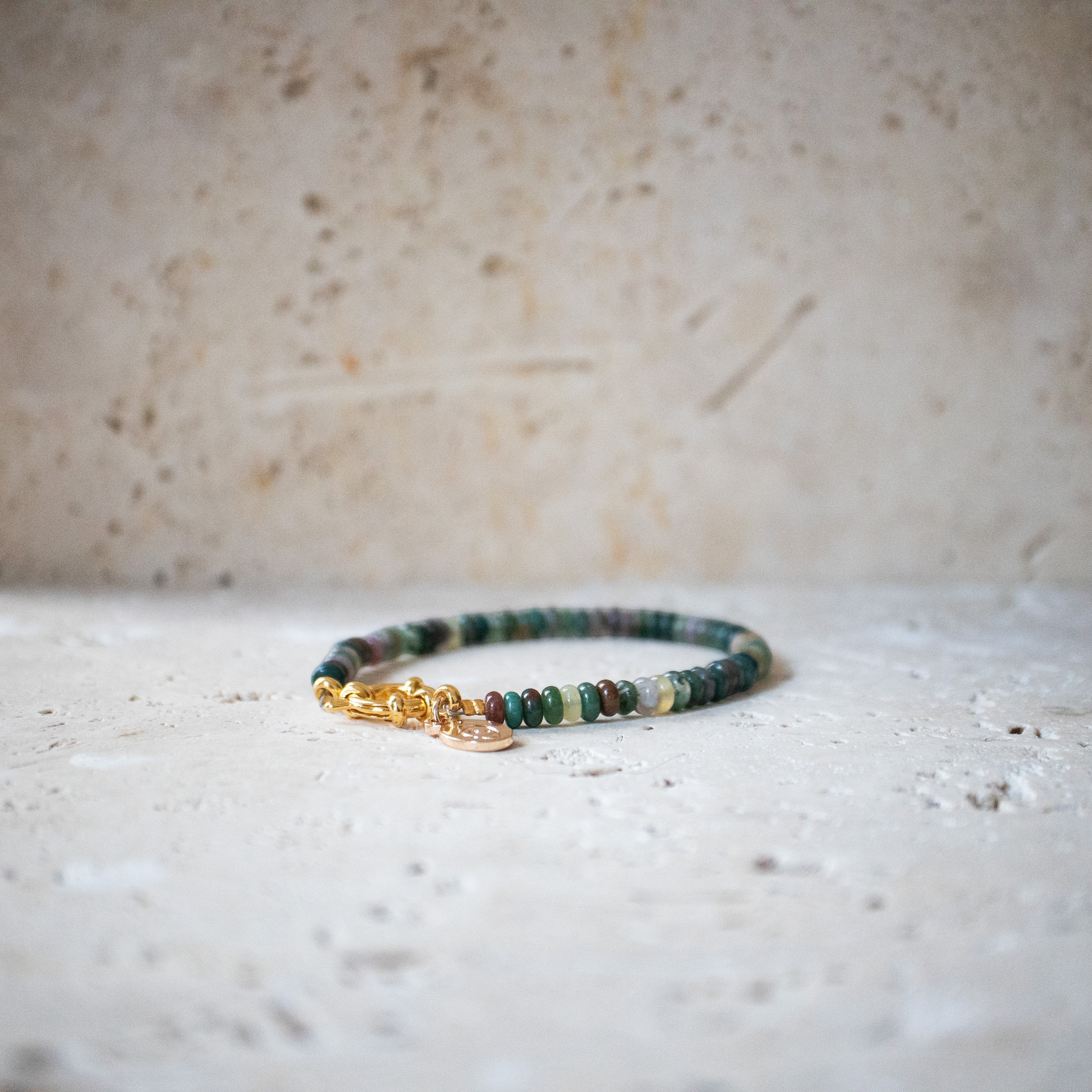 Regenbogen-Armband Grün – Handgefertigt aus Indischem Achat, vergoldet oder in 925 Sterling Silber - Nooe UG