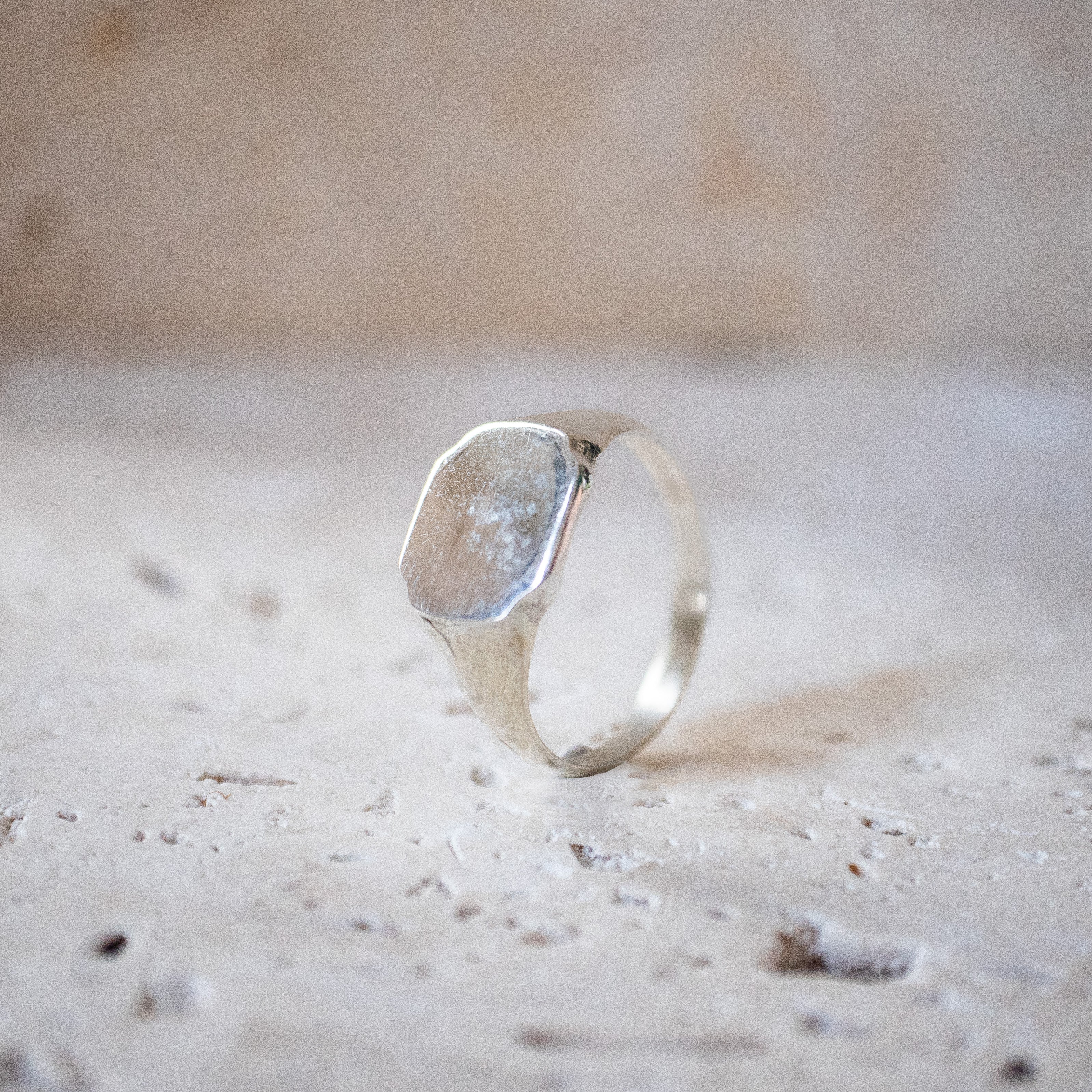 Siegelring aus 925 Sterling Silber eckig handgemacht verziert - Nooe UG