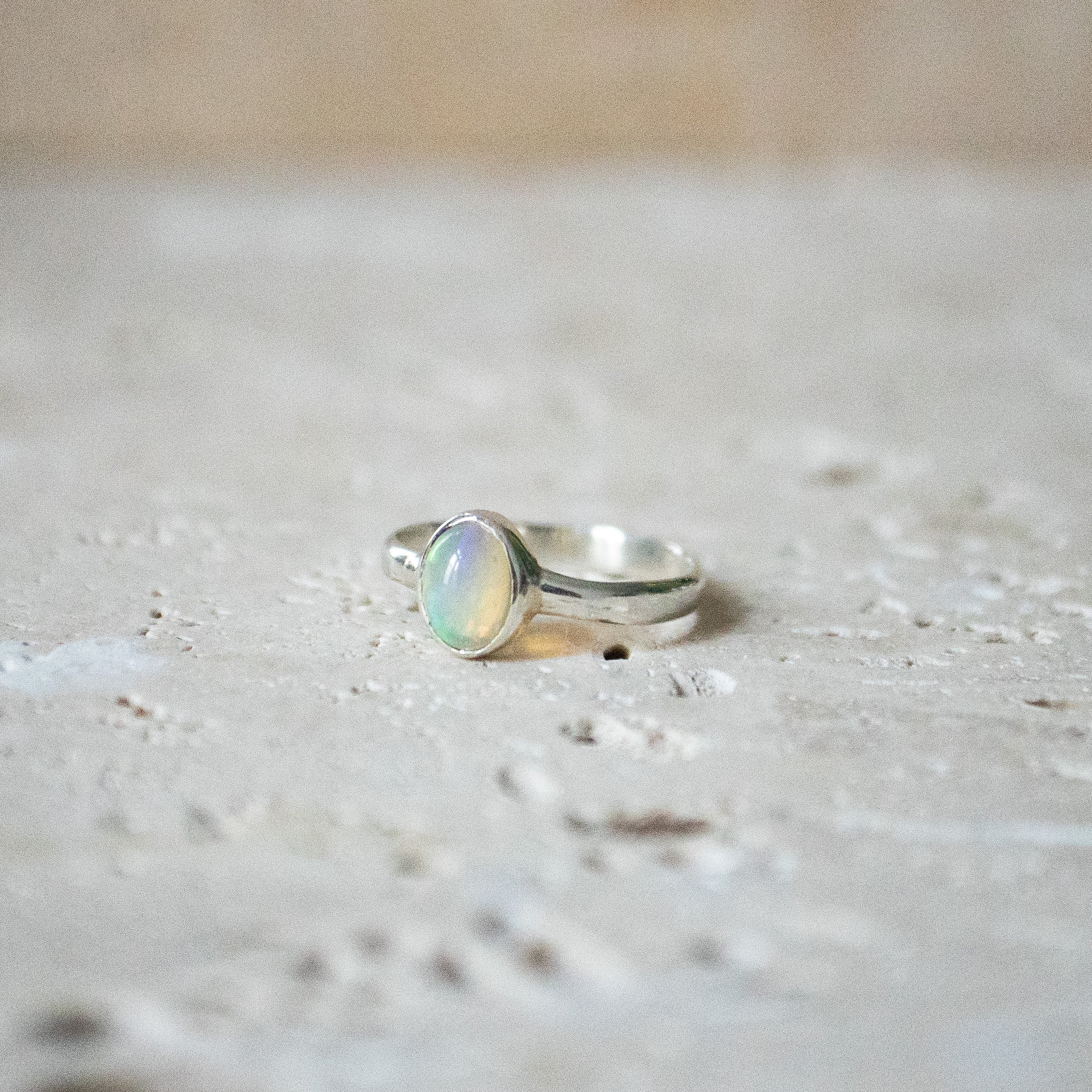 Ring aus 925 Sterling Silber mit natürlichem äthiopischen Opal - Nooe UG