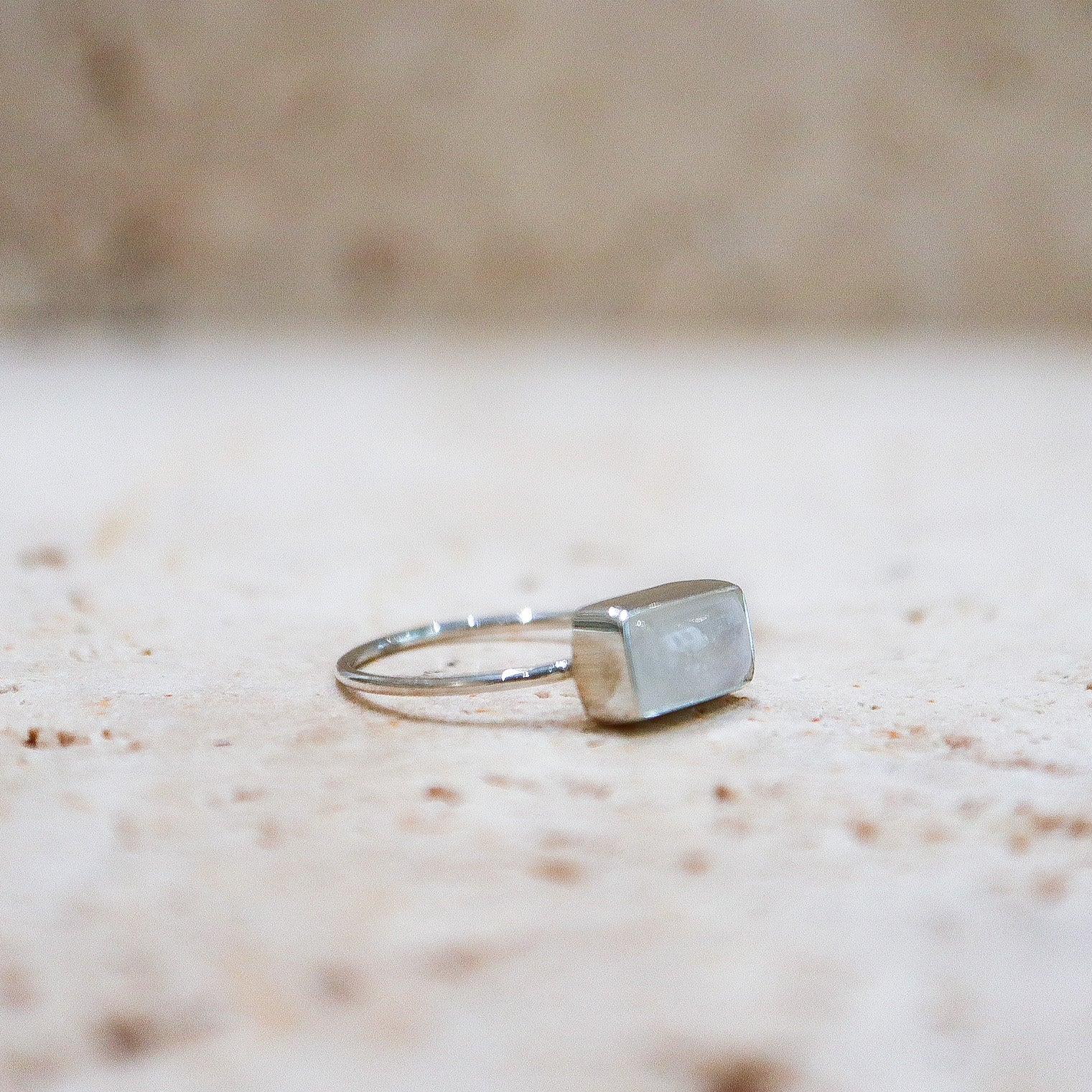 Regenbogenmondstein Ring eckig aus 925 Sterling Silber / Mondstein Ring