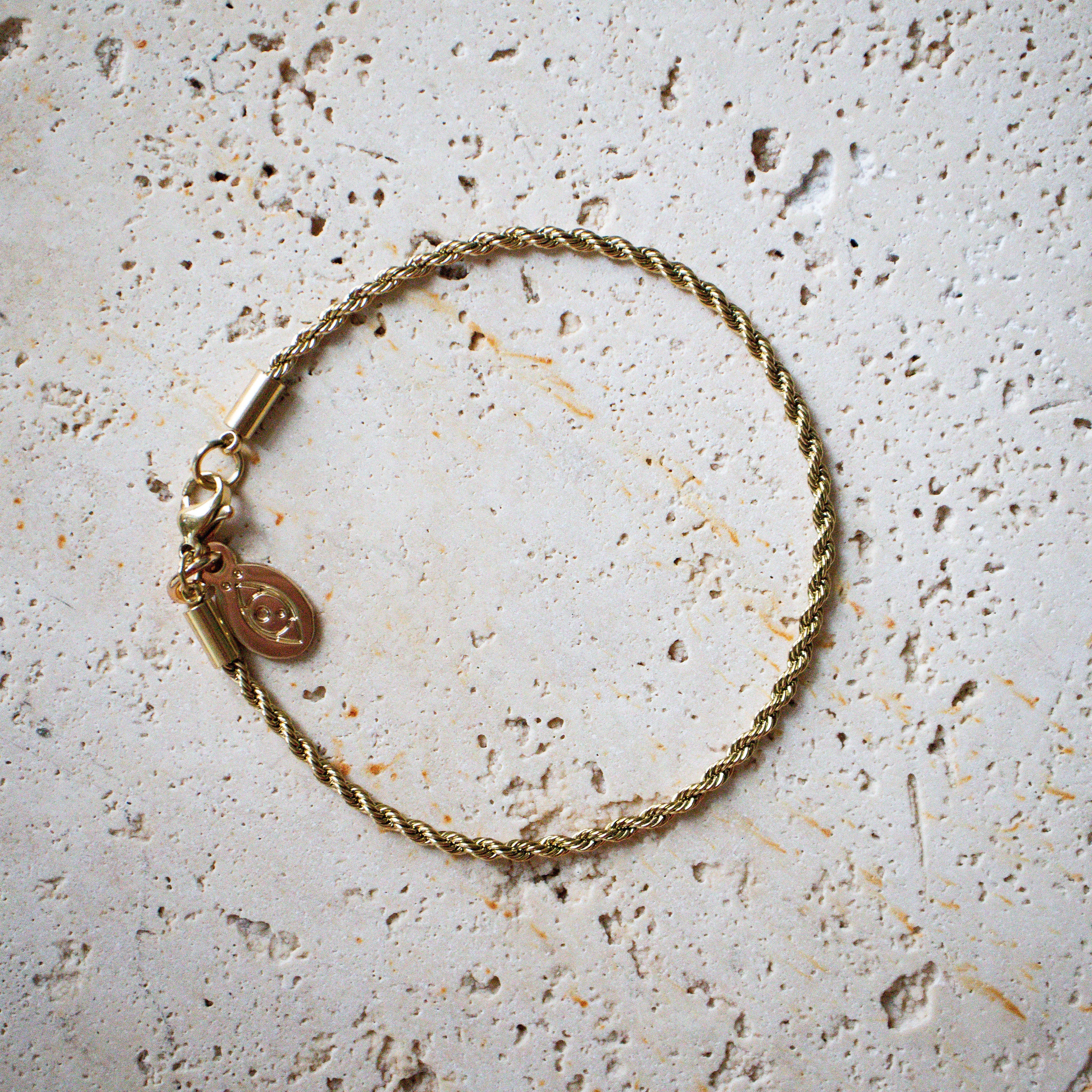 Vergoldetes Edelstahl Seil-Armband – filigranes Schmuckstück für Damen - Nooe UG