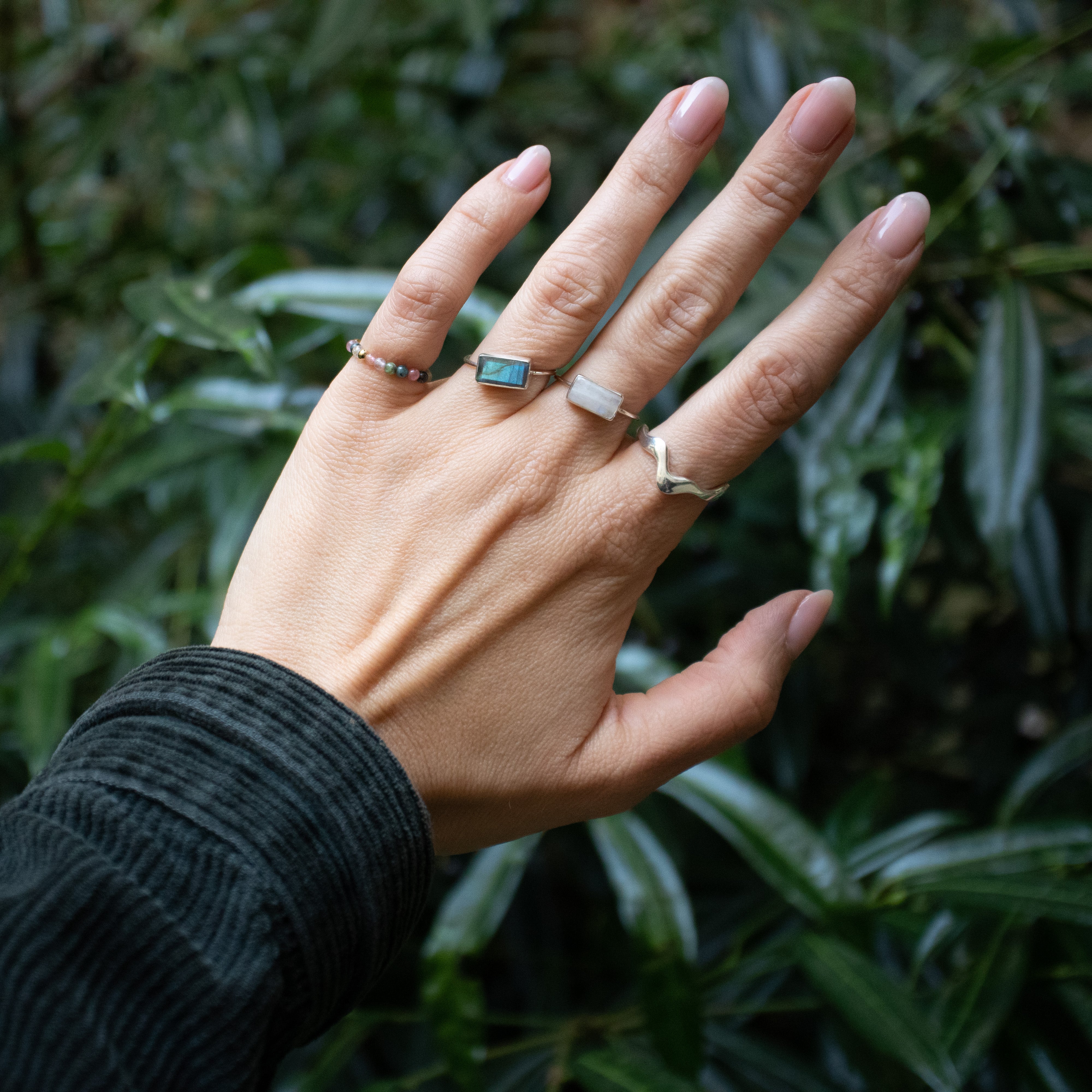 Asymmetrischer Ring „Melting“ aus 925 Sterling Silber - Nooe UG