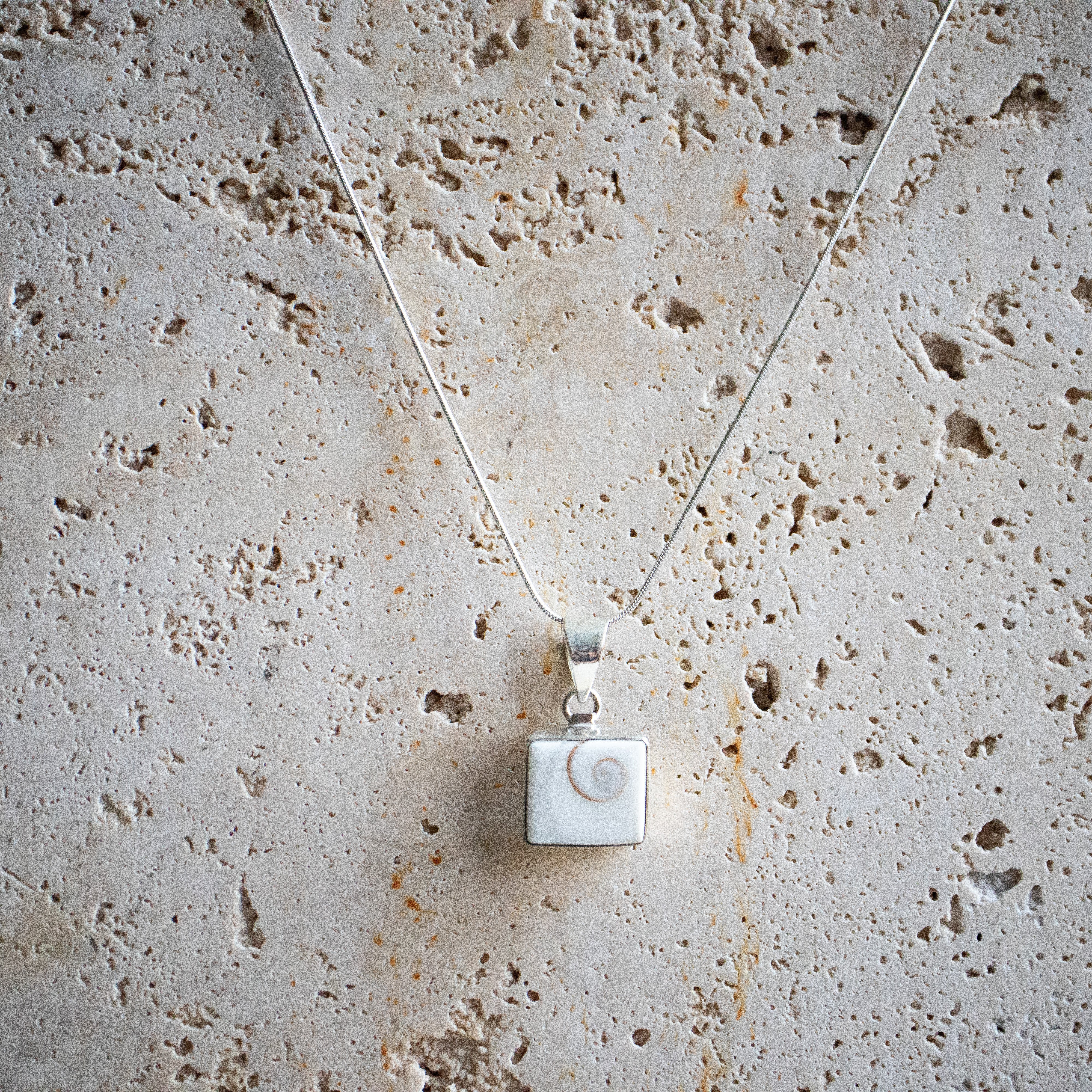 30.8. Shivas Auge Silber Kette Eckig - Nooe UG