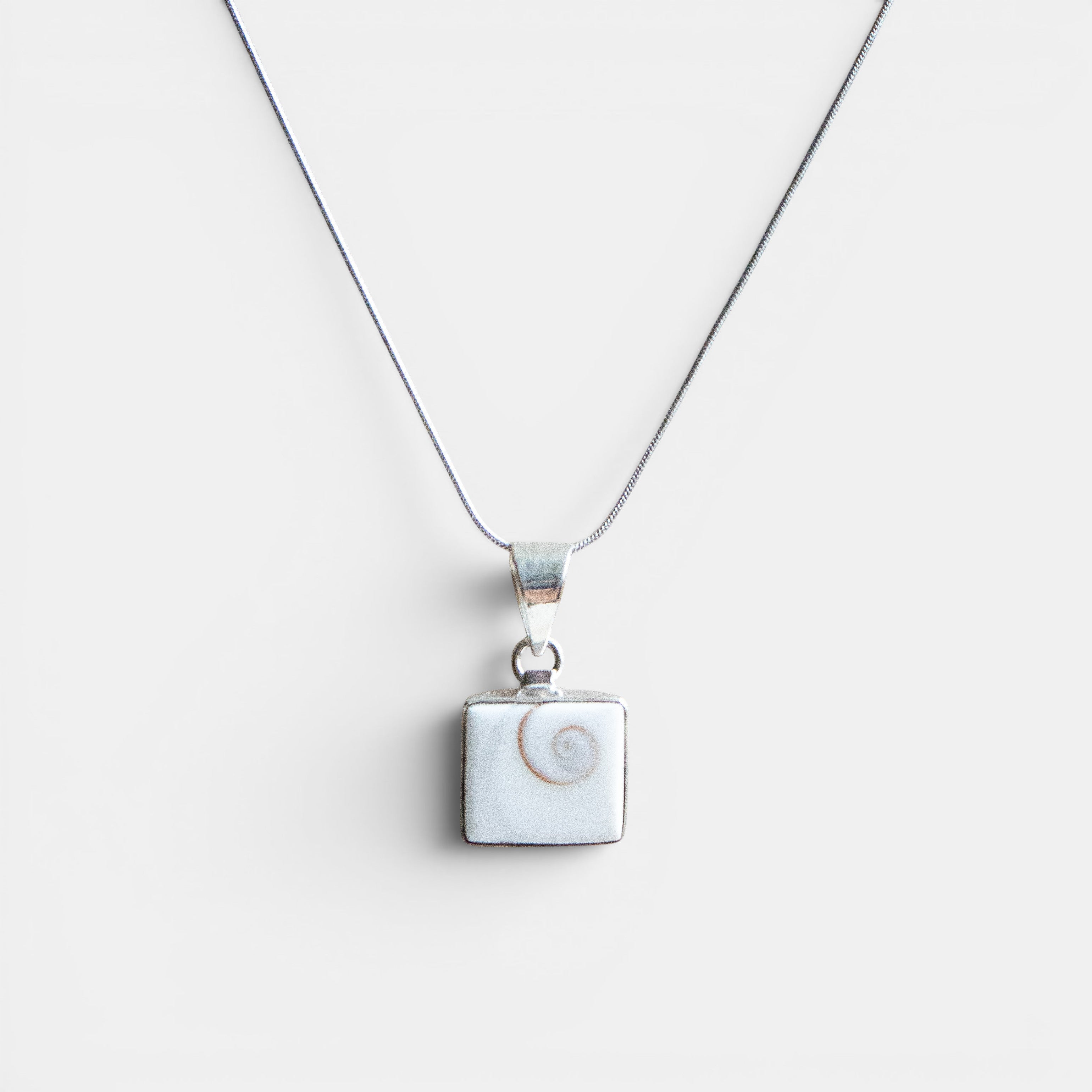 30.8. Shivas Auge Silber Kette Eckig - Nooe UG