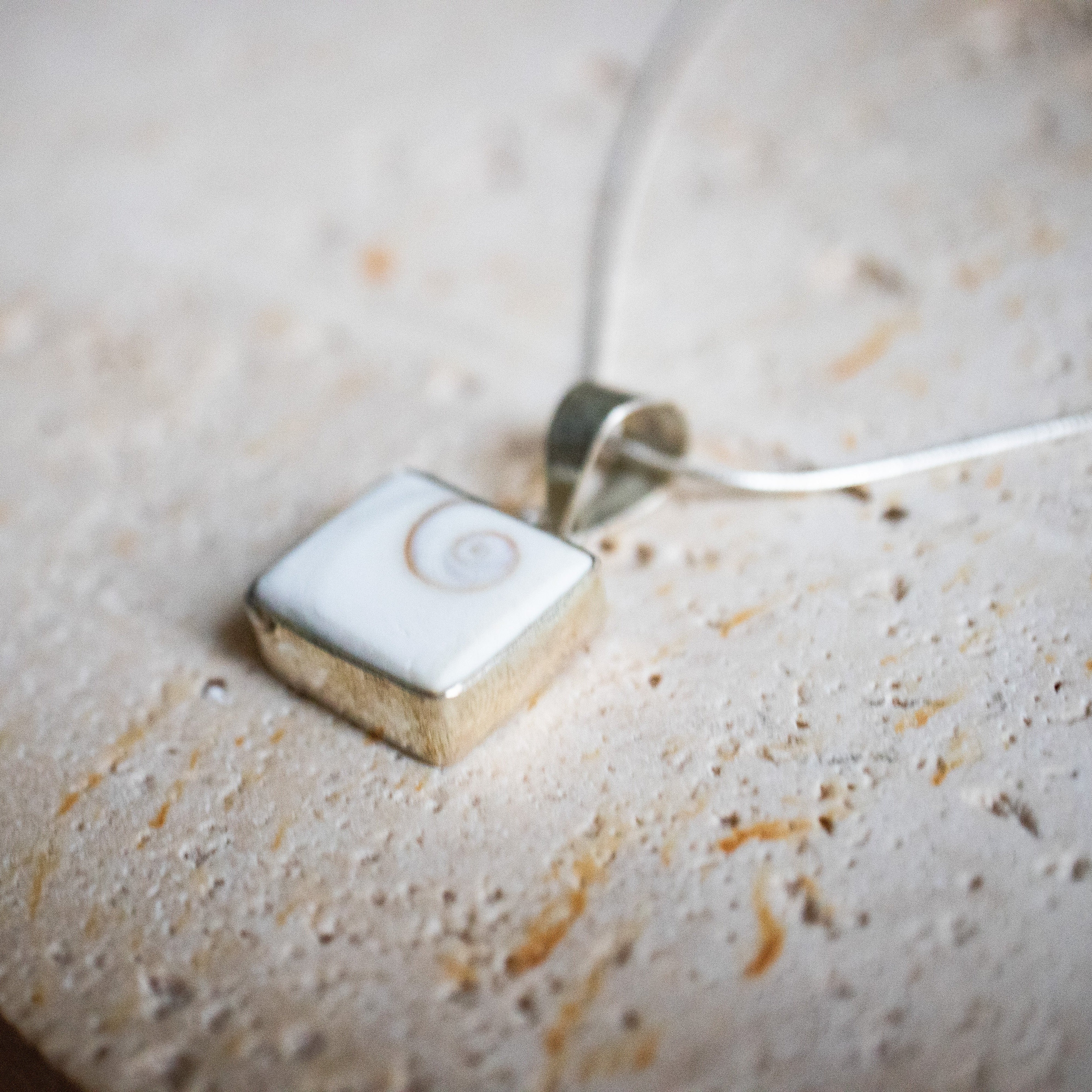 30.8. Shivas Auge Silber Kette Eckig - Nooe UG