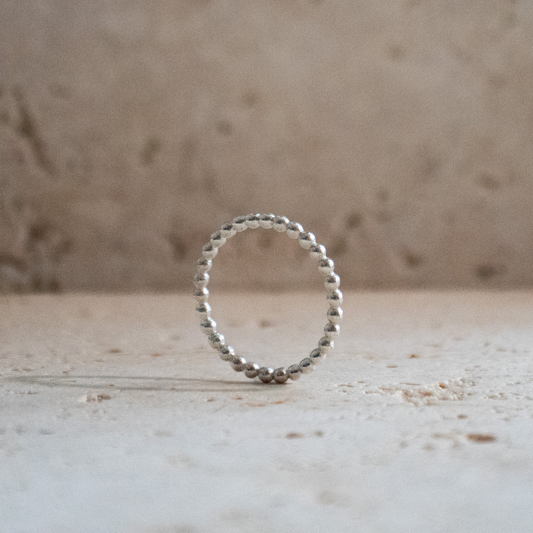 Kugelring aus 925 Sterling Silber - Stapelring aus Kugeln handgemacht