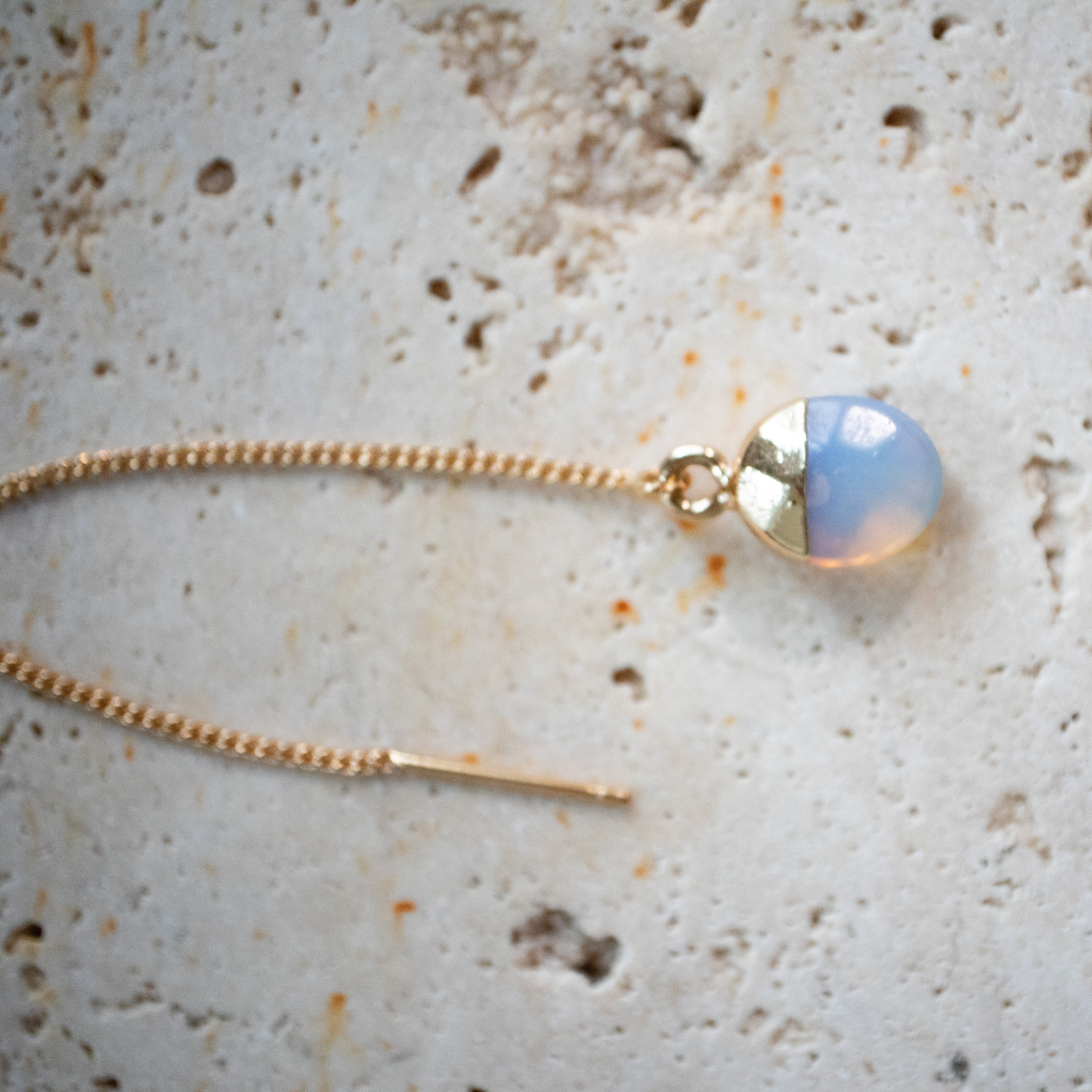 Ohrring Einfädler mit Opalith Edelstein vergoldet Träne - Nooe UG