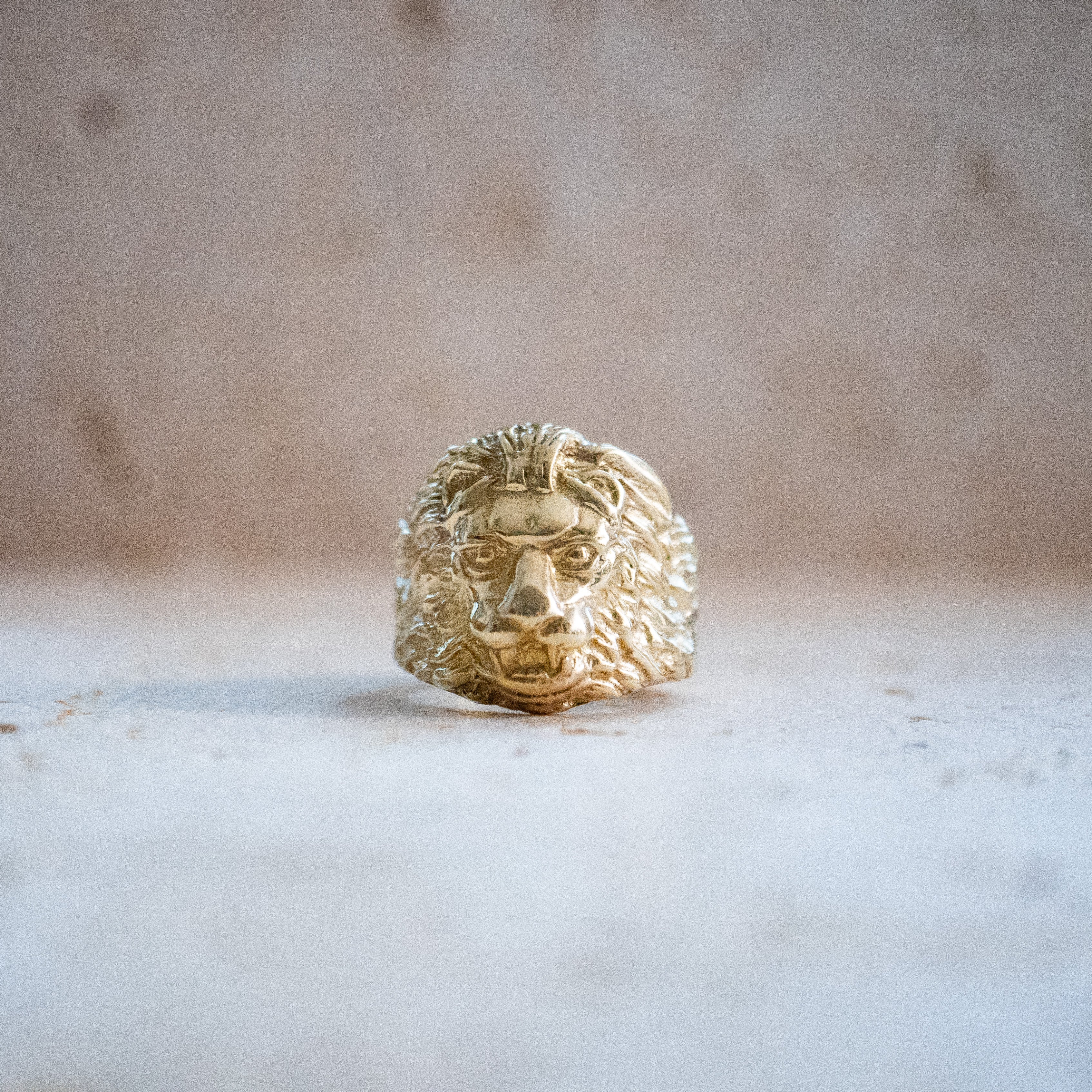 Löwe Kopf Leo Ring – Goldfarben & Handgemacht