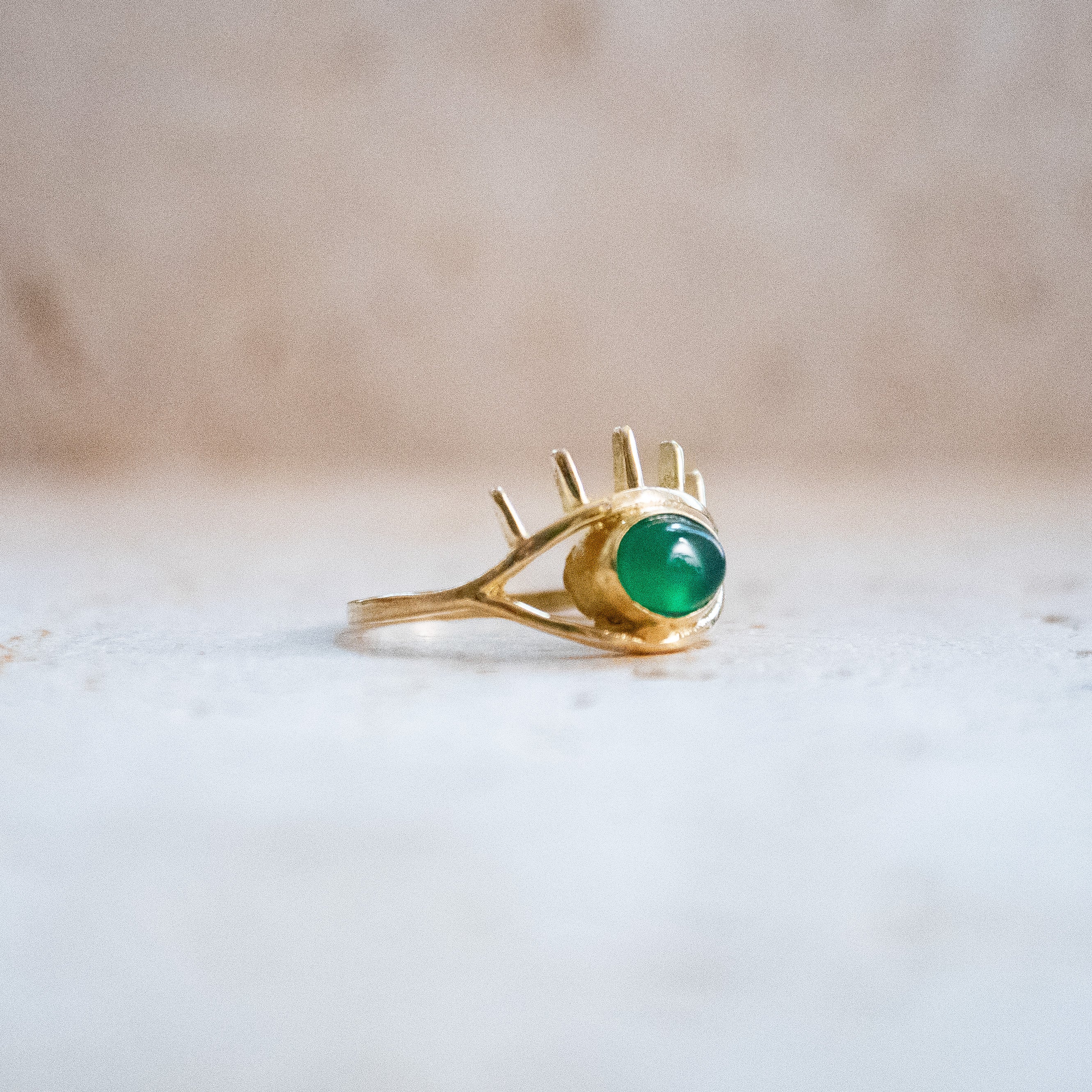 Schutz-Talisman Ring – Handgemachter Ring mit grünem Onyx & Evil Eye