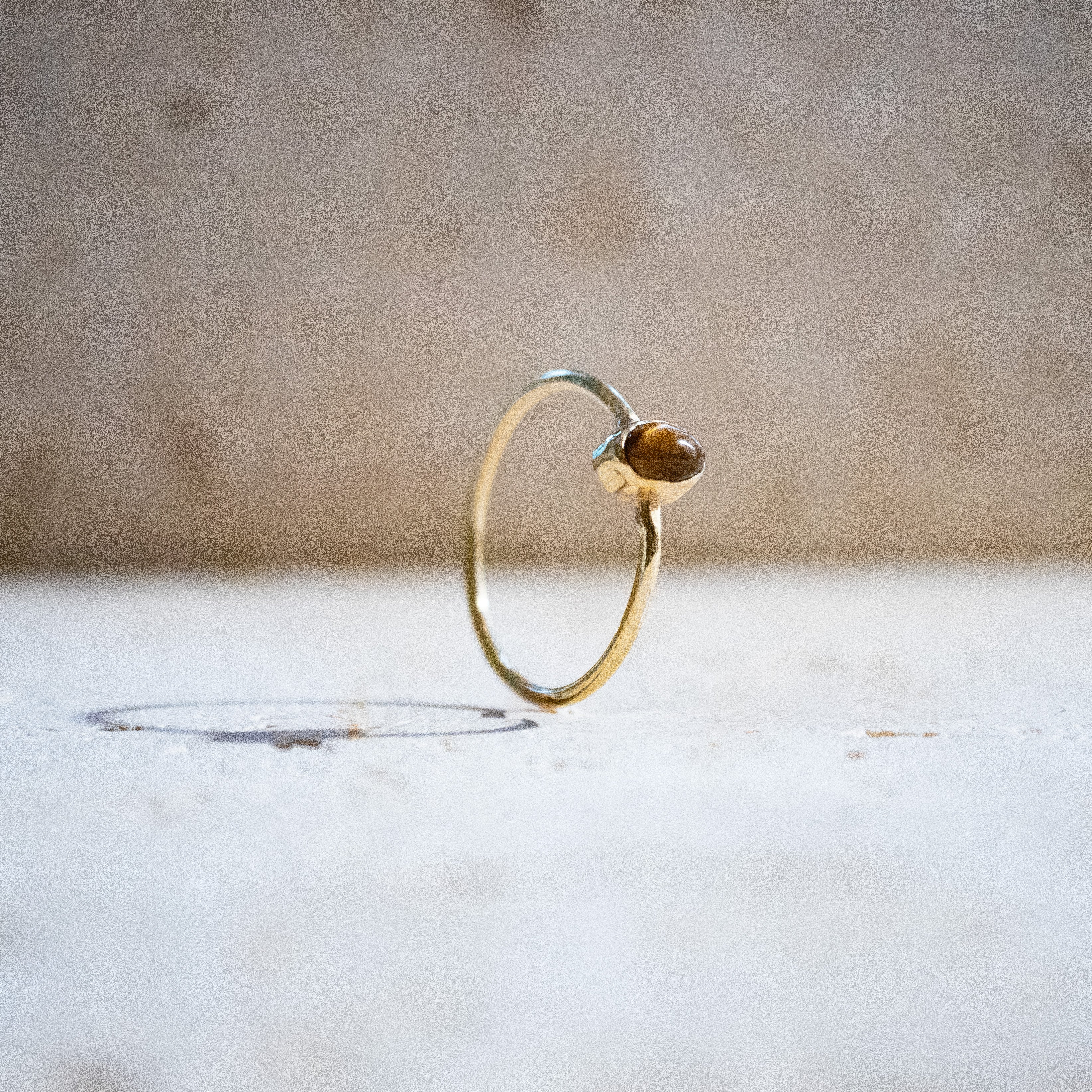 Feiner Tigerauge Ring mit ovalem Stein – Handgemachter Schmuck