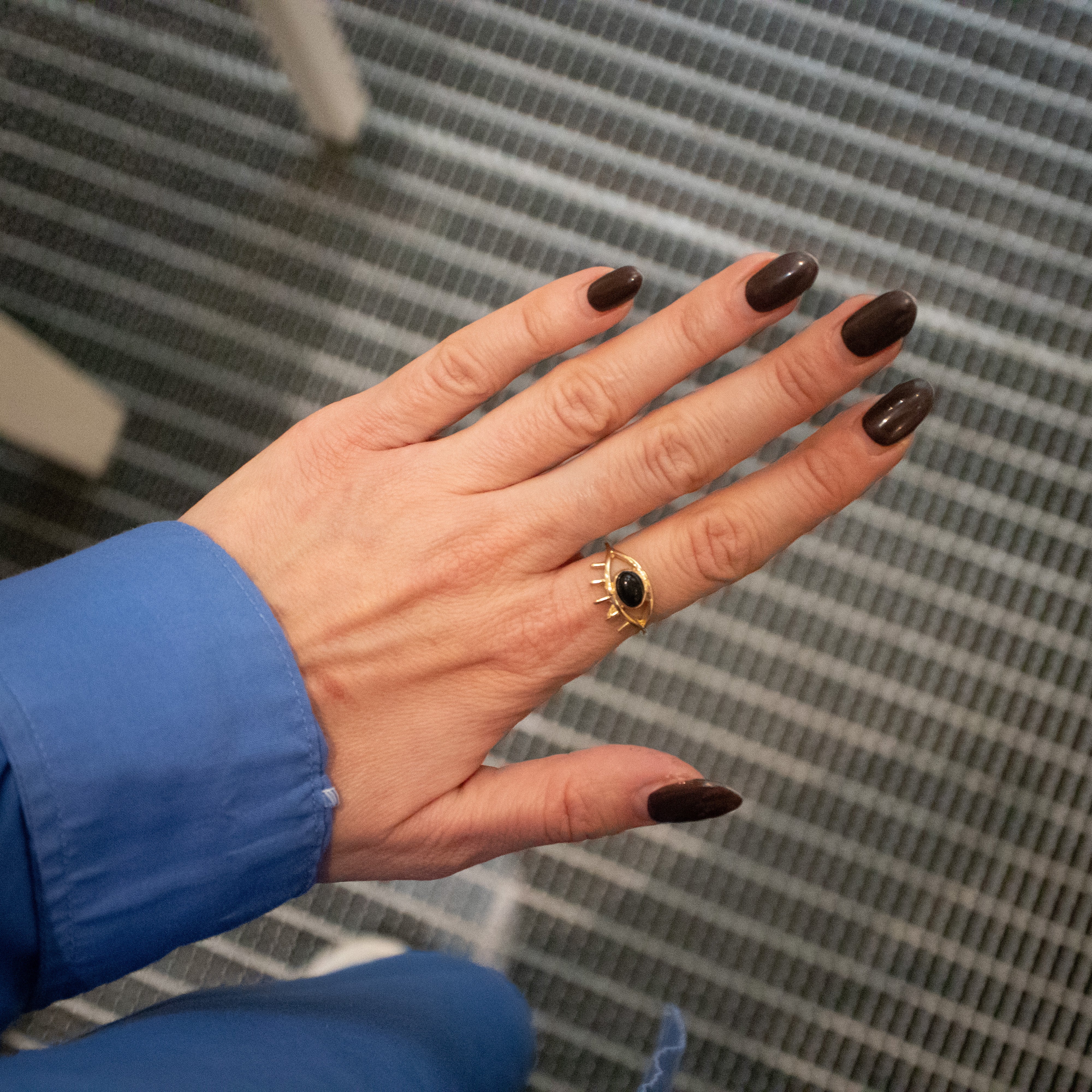 Schutz-Talisman Ring – Goldener handgemachter Ring mit schwarzem Onyx & Evil Eye