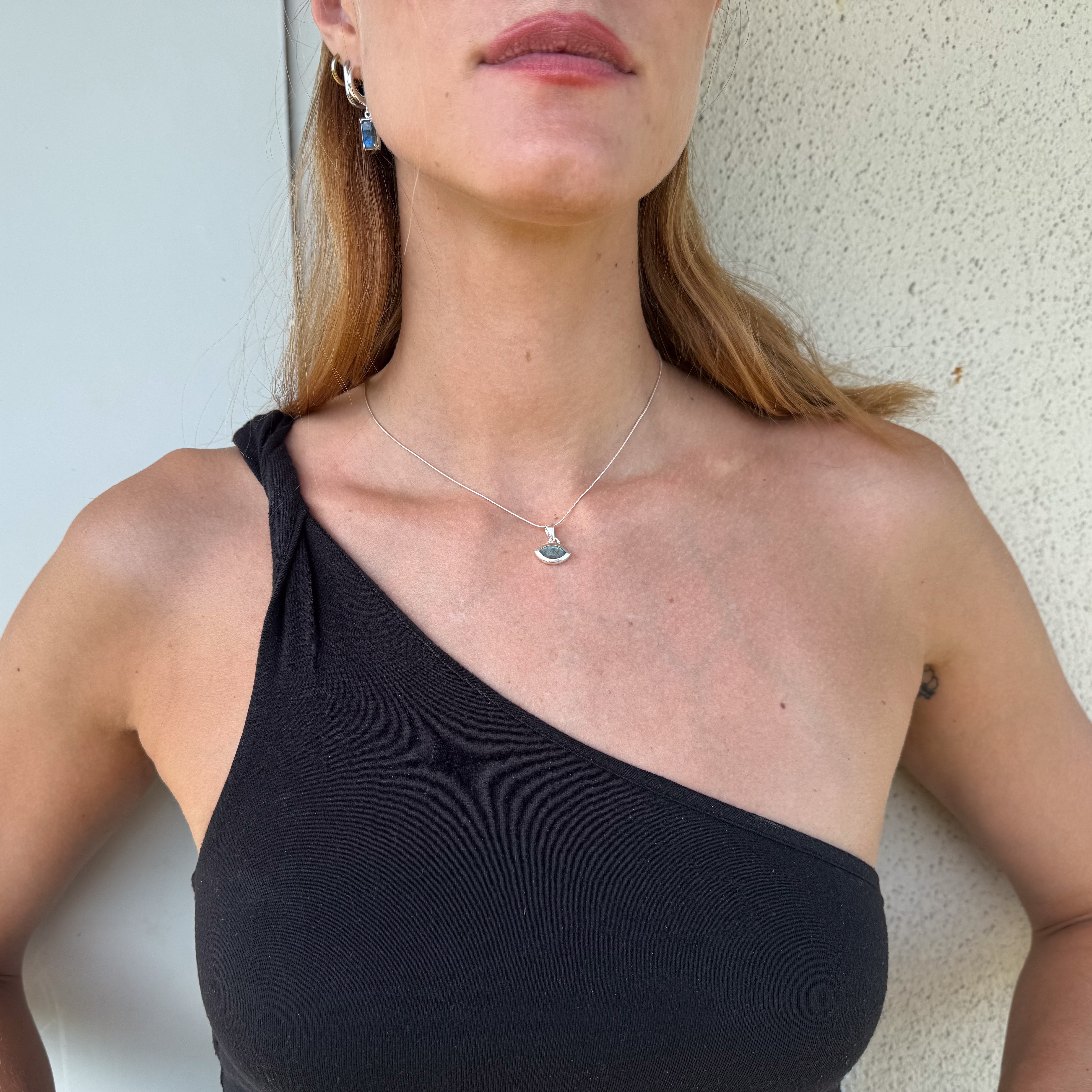 Labradorit Kette – Anhänger "Auge", 925 Sterling Silber | NOOE Berlin