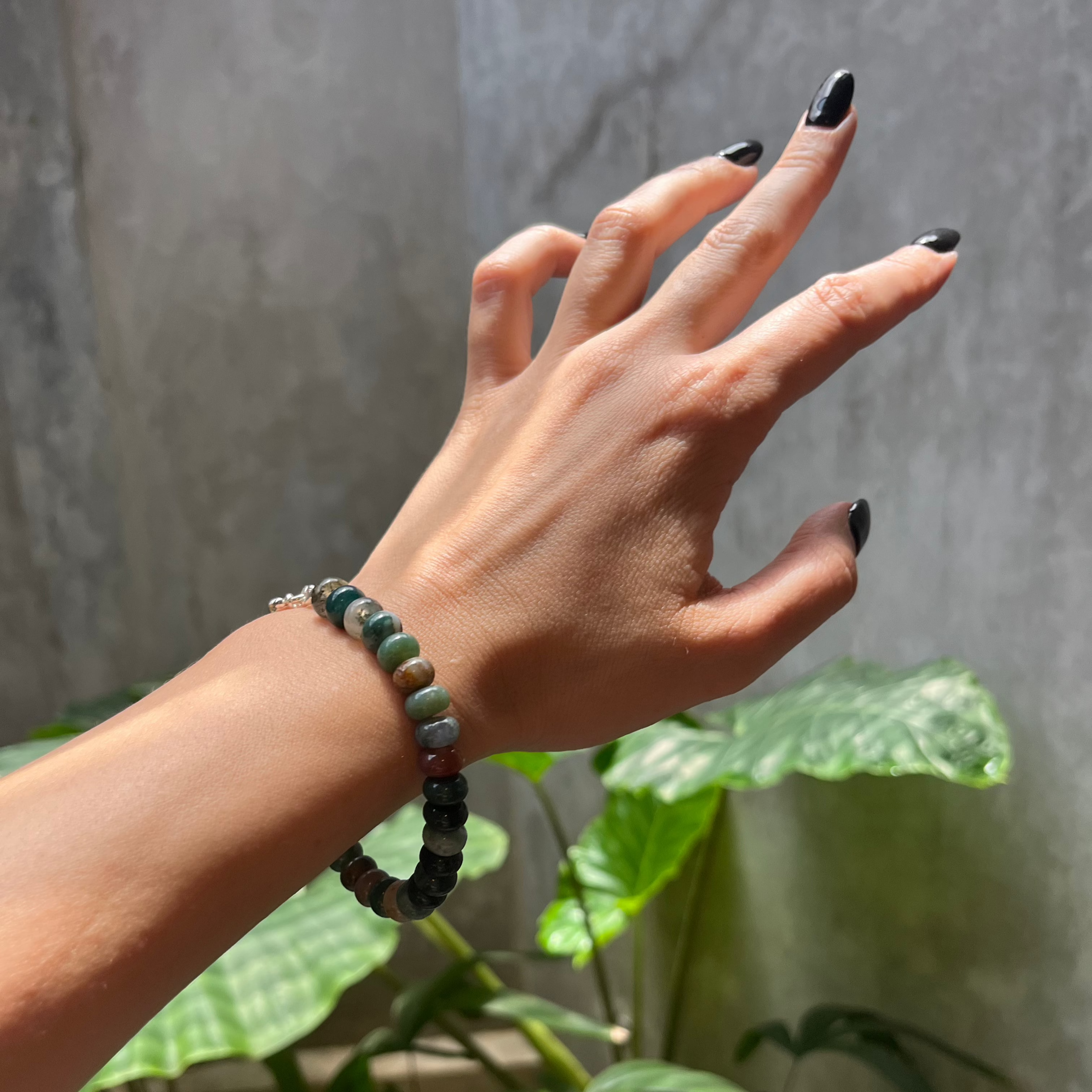 1 Bali 2025 Armband aus Indischem Achat grün mit 925 Sterling Silber Verschluss - Nooe UG