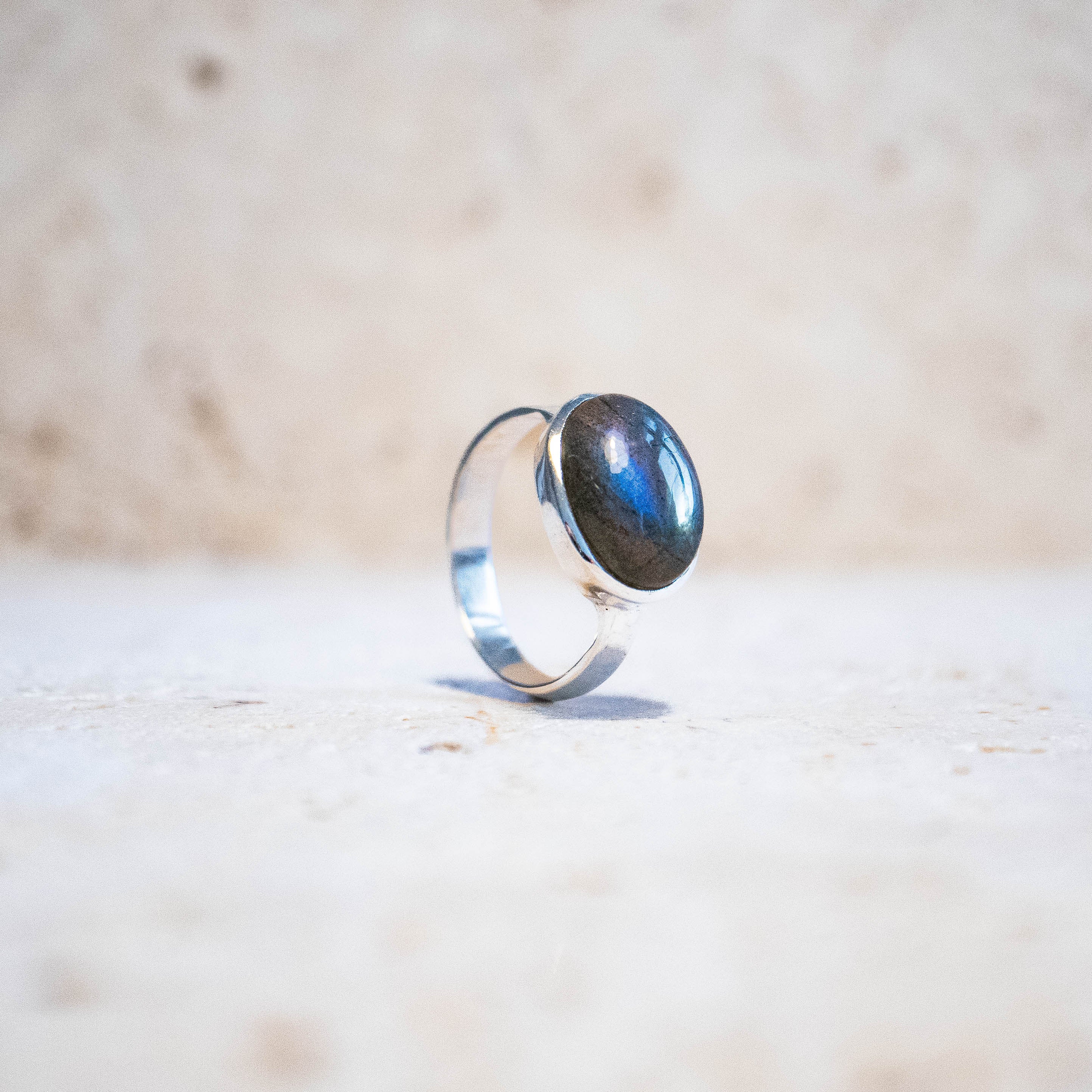 Großer ovaler Labradorit Ring 925 Sterling Silber - Nooe UG