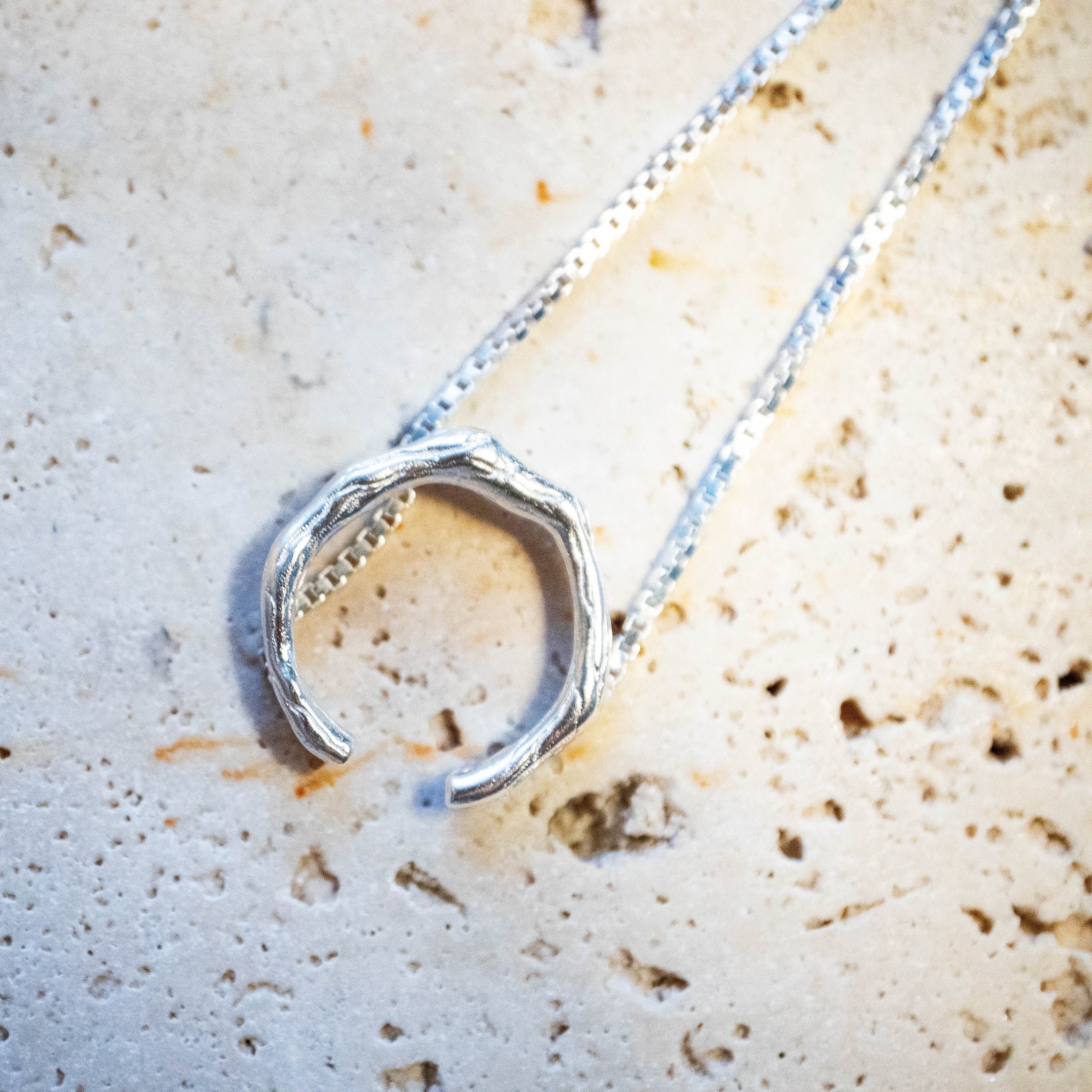 Earcuff Sterling Silber mit Kette - Nooe UG