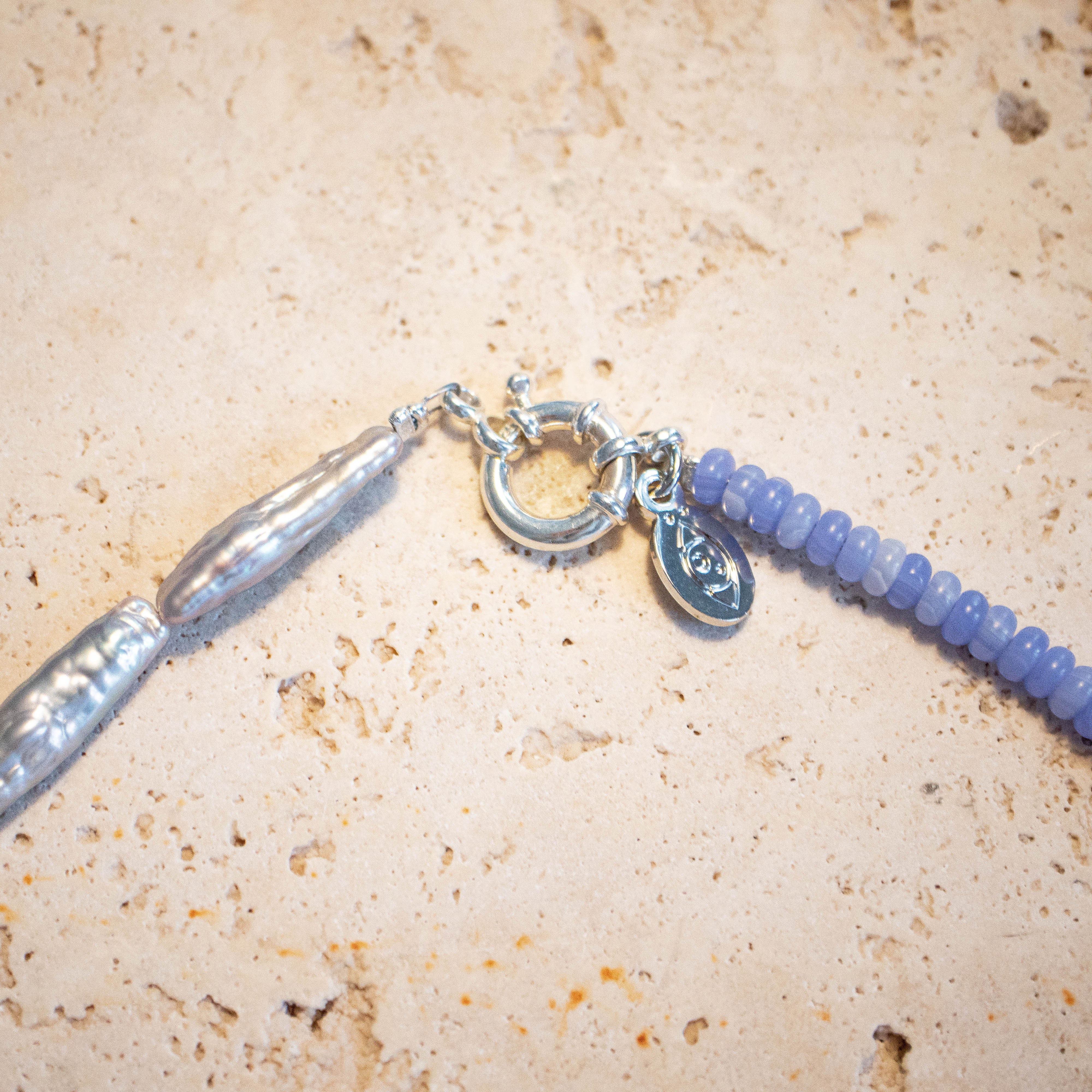 ++ Kette hellblau mit langen Süßwasserperlen - Nooe UG