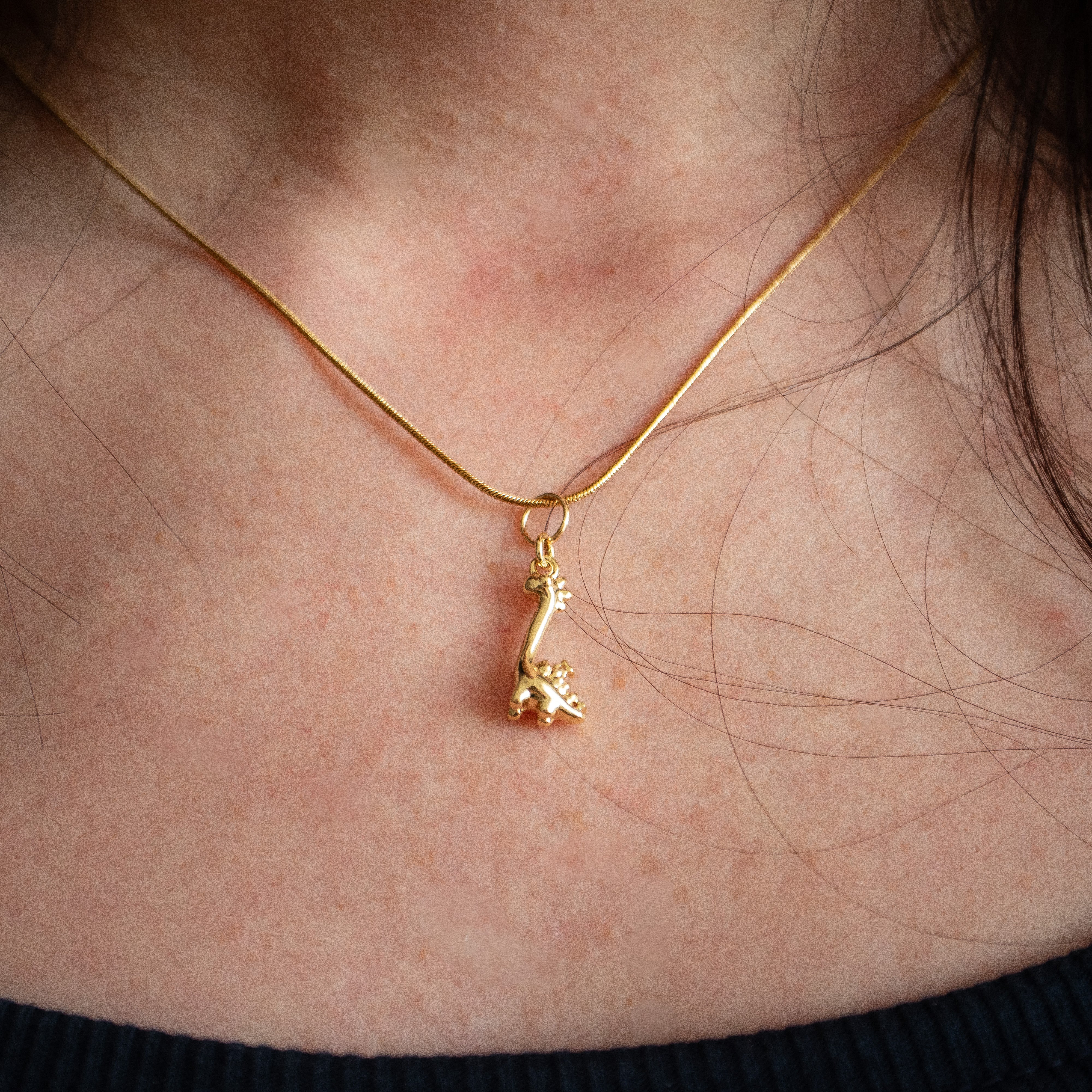 ready. Dinosaurier Kette Langhals vergoldet Edelstahl | Nooe Berlin - Nooe UG