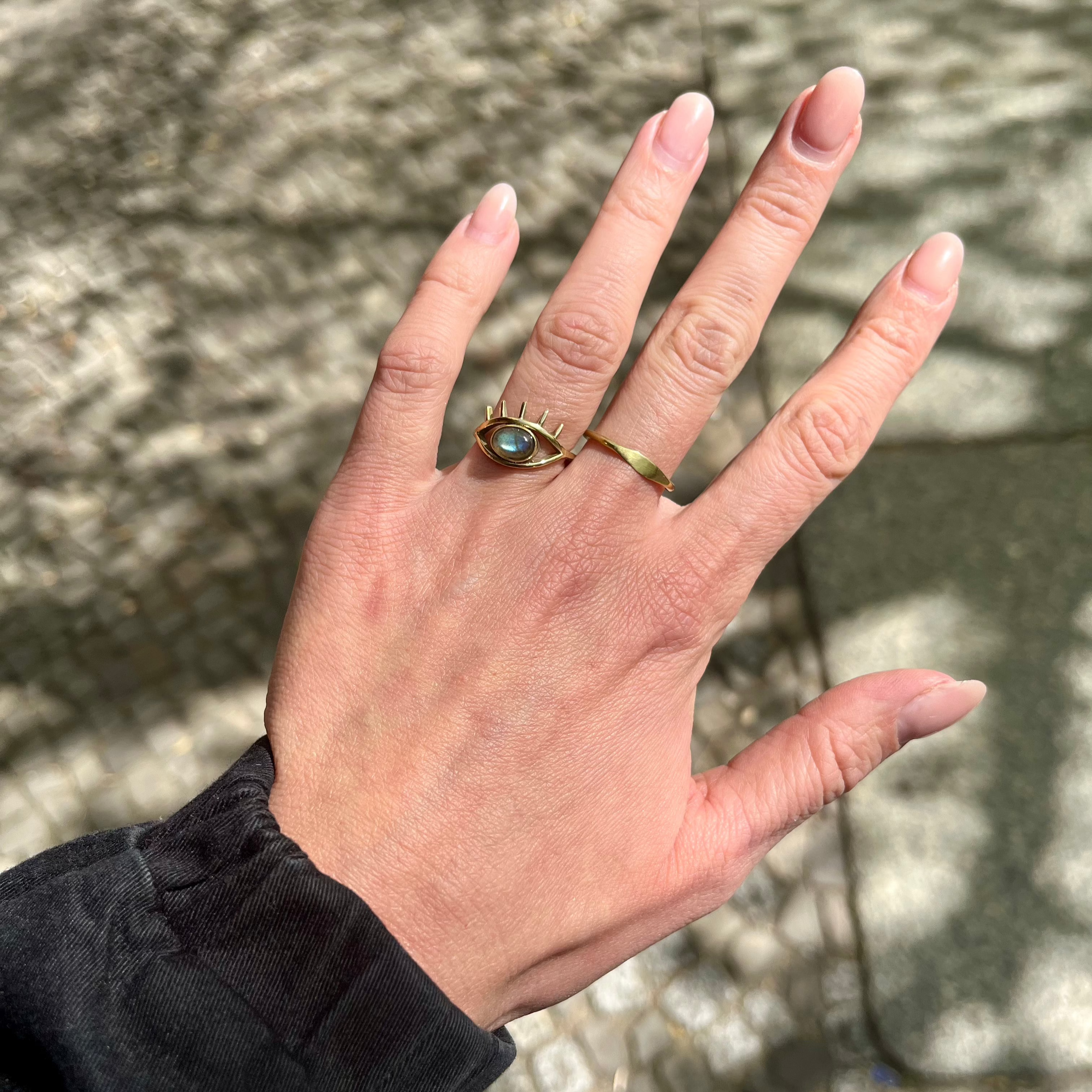 Ring with oval labradorite, eye, protection talisman eye ring gold, handmade evil eye