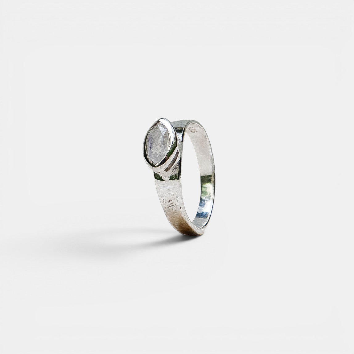 Mondstein Auge Ring Silber | NOOE Berlin