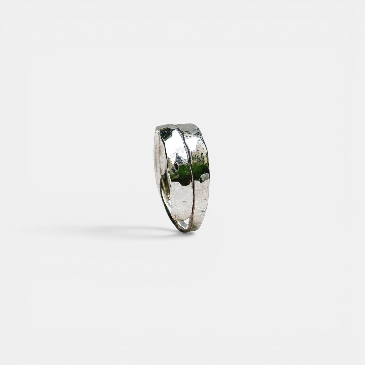 Gehämmerter Ring Doppelt – 925 Sterling Silber | NOOE Berlin