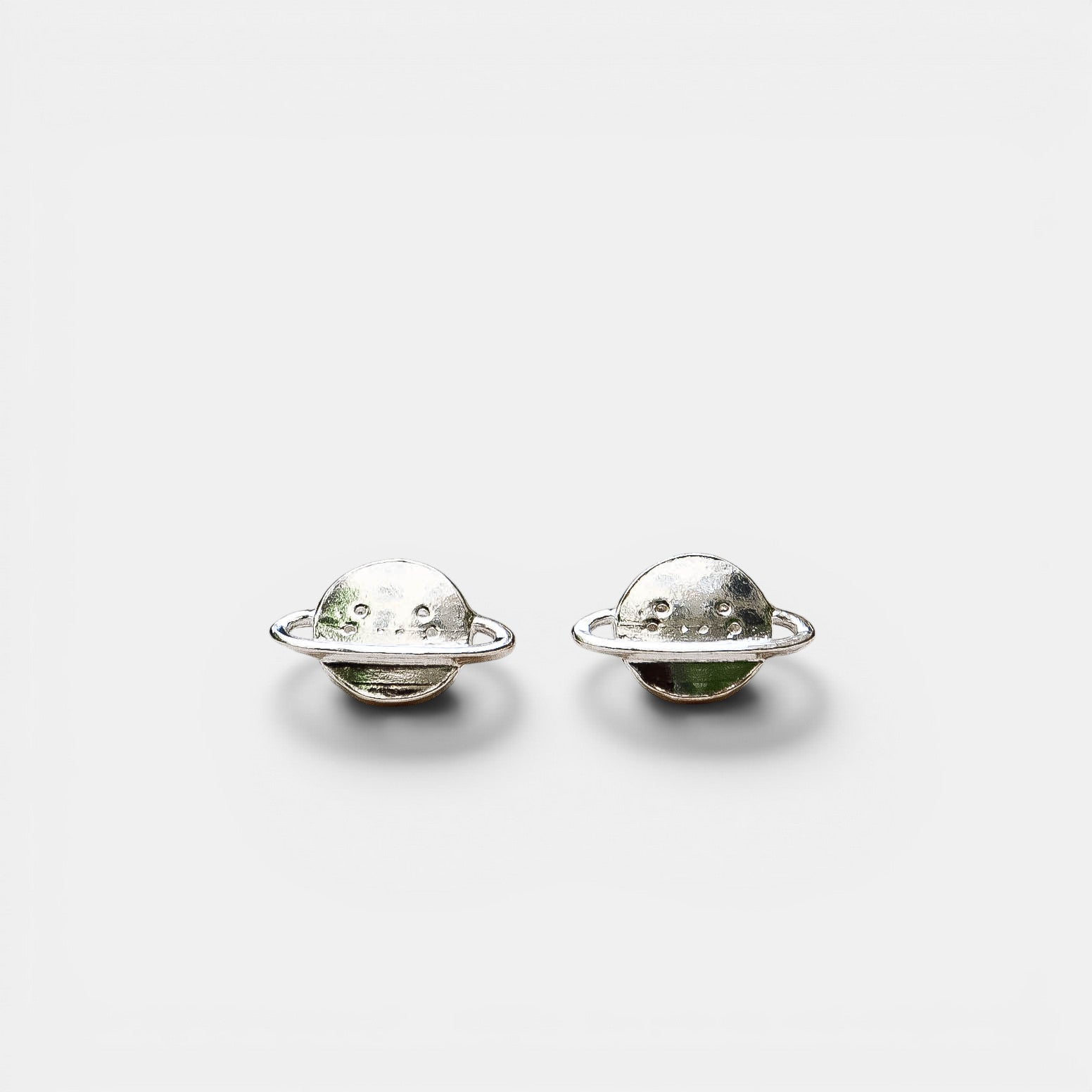 Saturn Ohrstecker – 925 Sterling Silber | NOOE Berlin