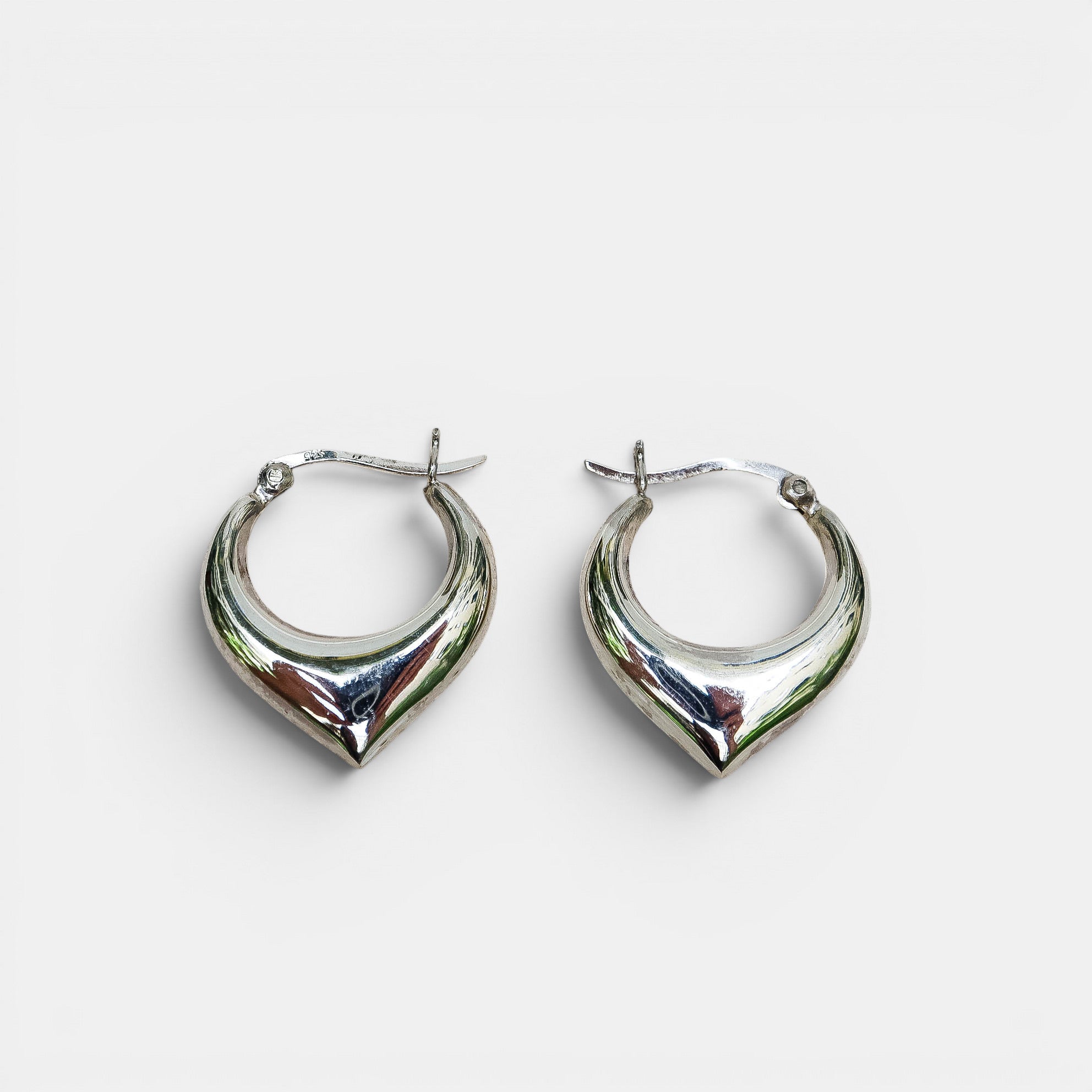 Chunky Creolen Spitz – 925 Sterling Silber | NOOE Berlin