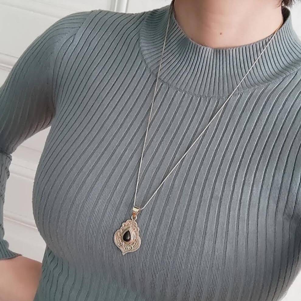 Onyx Mandala Kette gold handgemacht - NooeBerlin