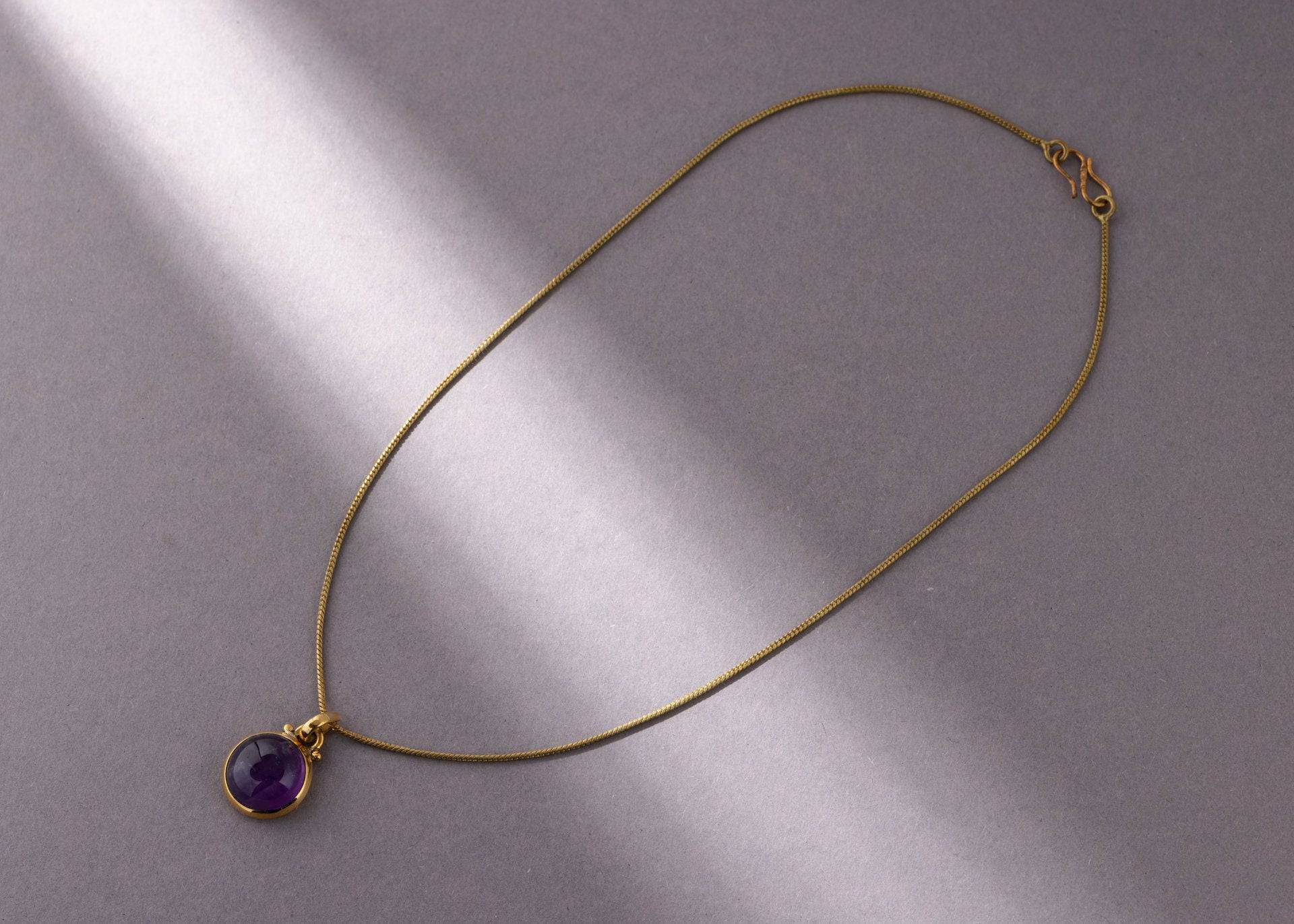 Runde Amethyst Kette aus Messing handgemacht - NooeBerlin