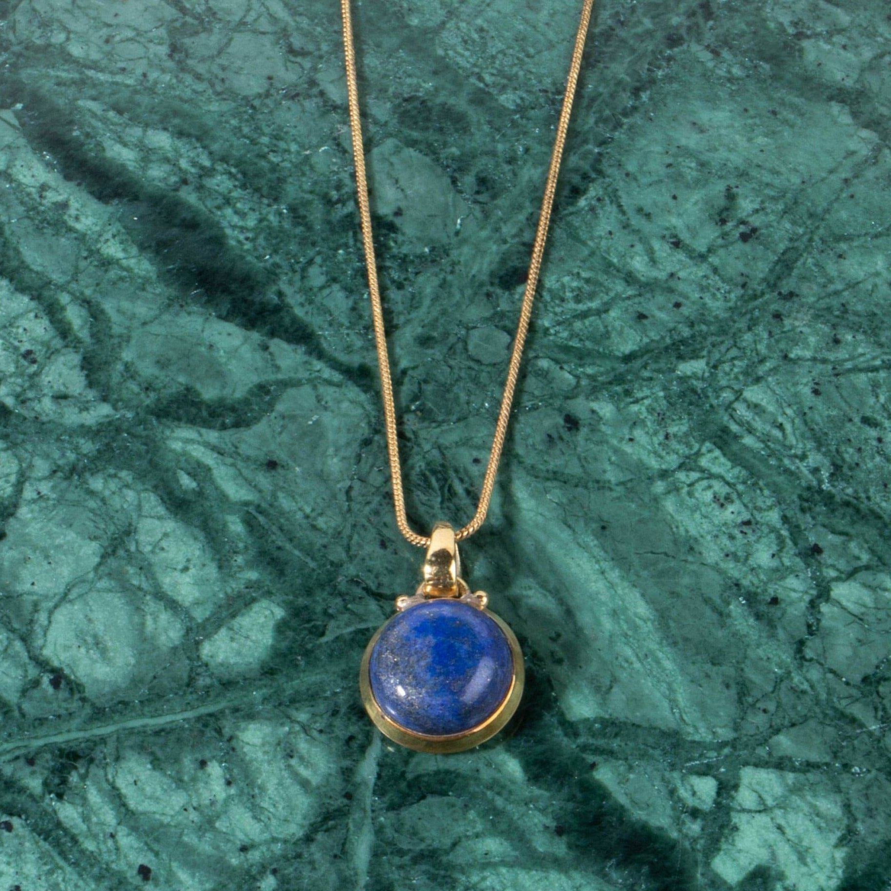 Runde Lapis Lazuli Kette aus Messing handgemacht - NooeBerlin