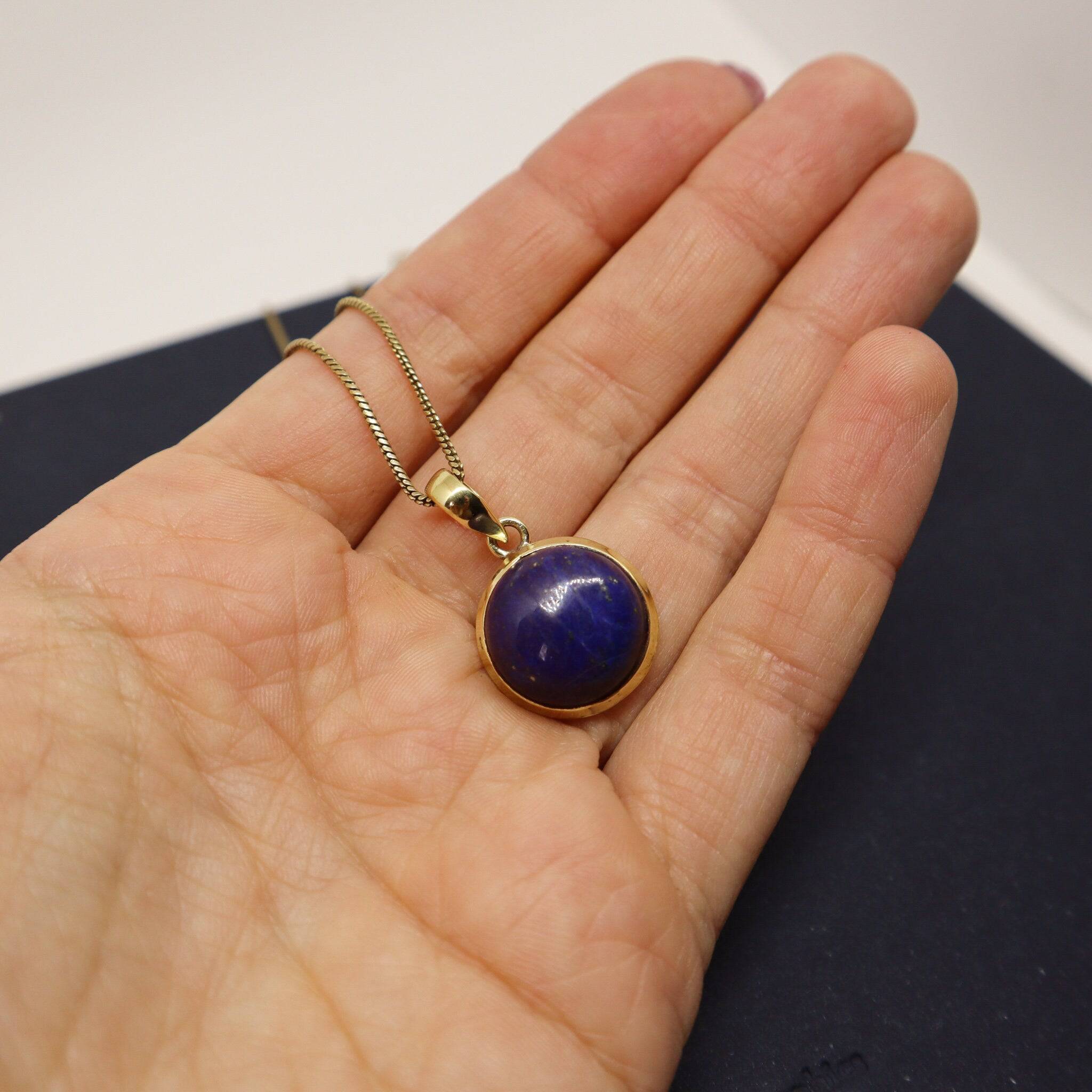 Runde Lapis Lazuli Kette aus Messing handgemacht - NooeBerlin