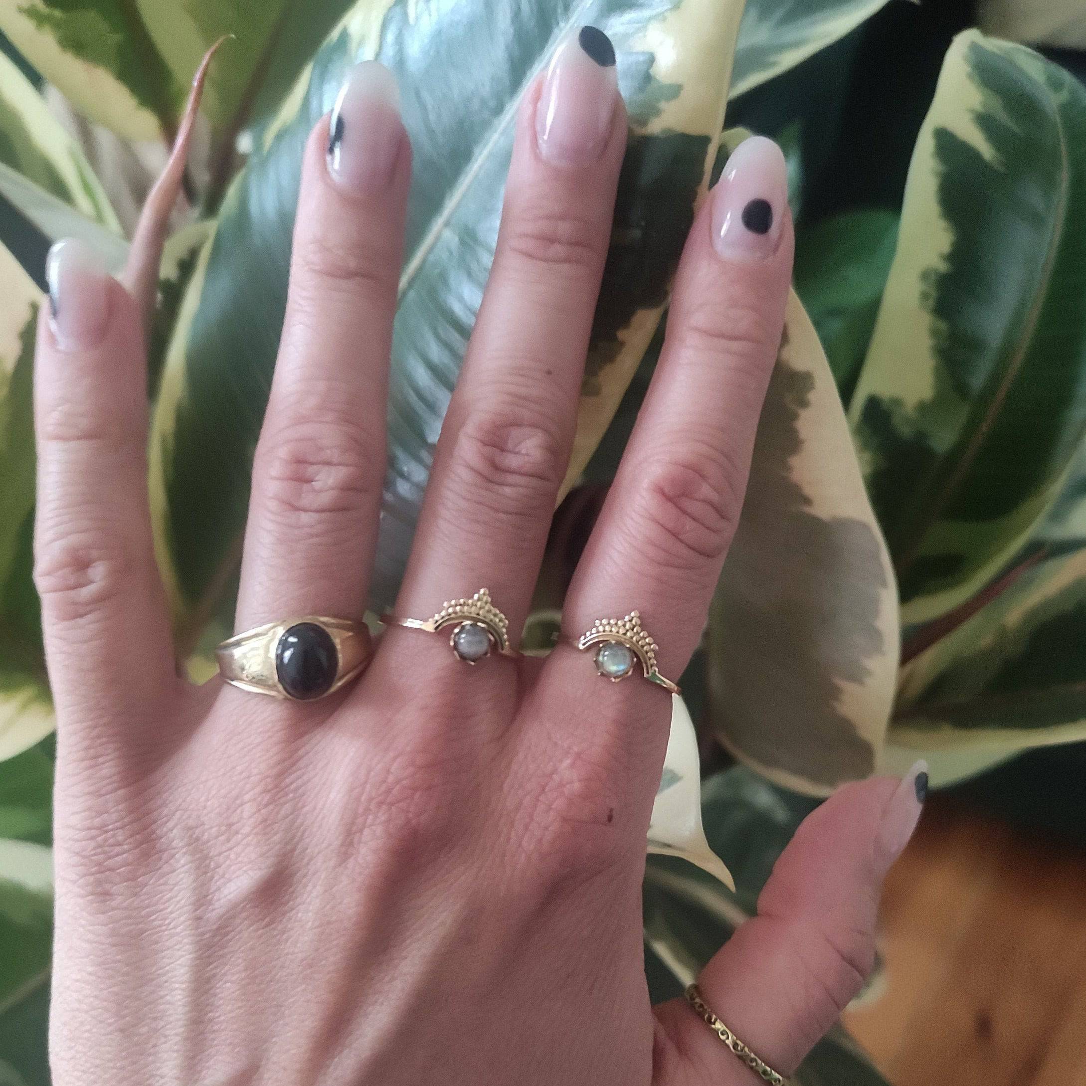 Tiara Kronen Ring mit Mondstein handgemacht - NooeBerlin