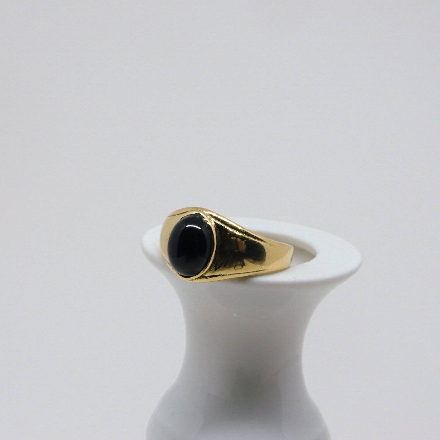 Siegelring mit Onyx oval handgemacht - NooeBerlin