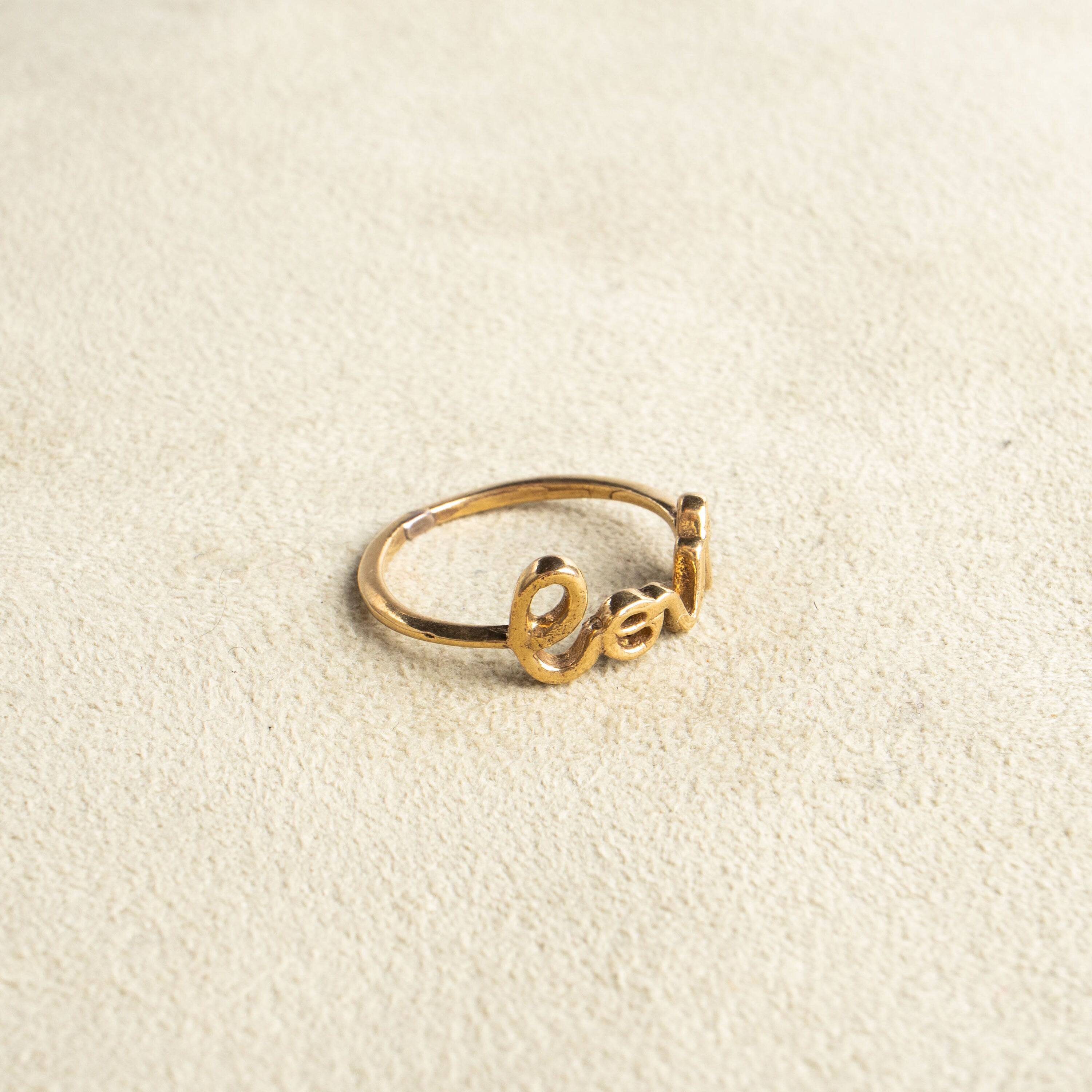 Liebe Love Schriftzug Ring aus Messing handgemacht - NooeBerlin