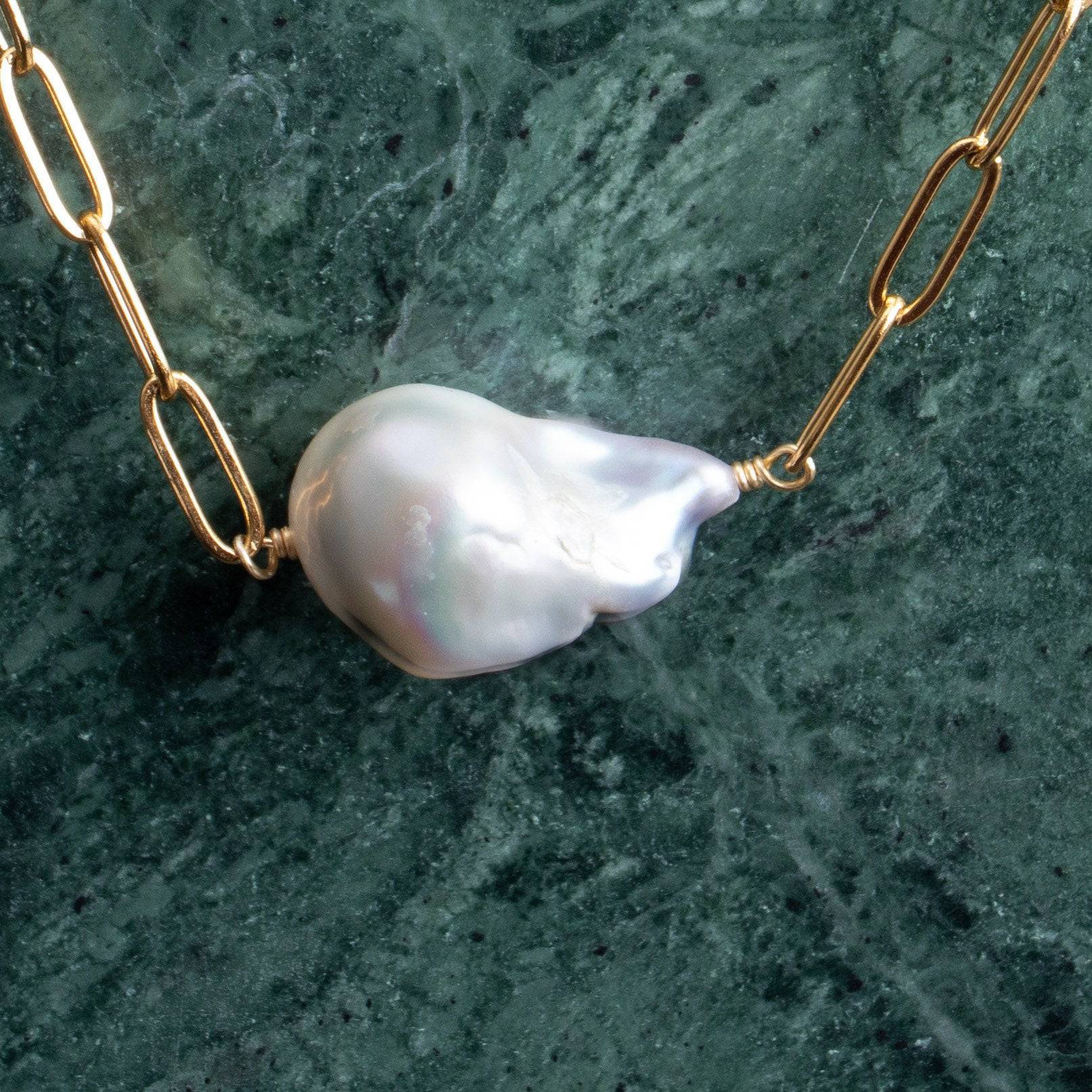 Paperclip Kette mit großer Perle gold Süßwasserperle - NooeBerlin
