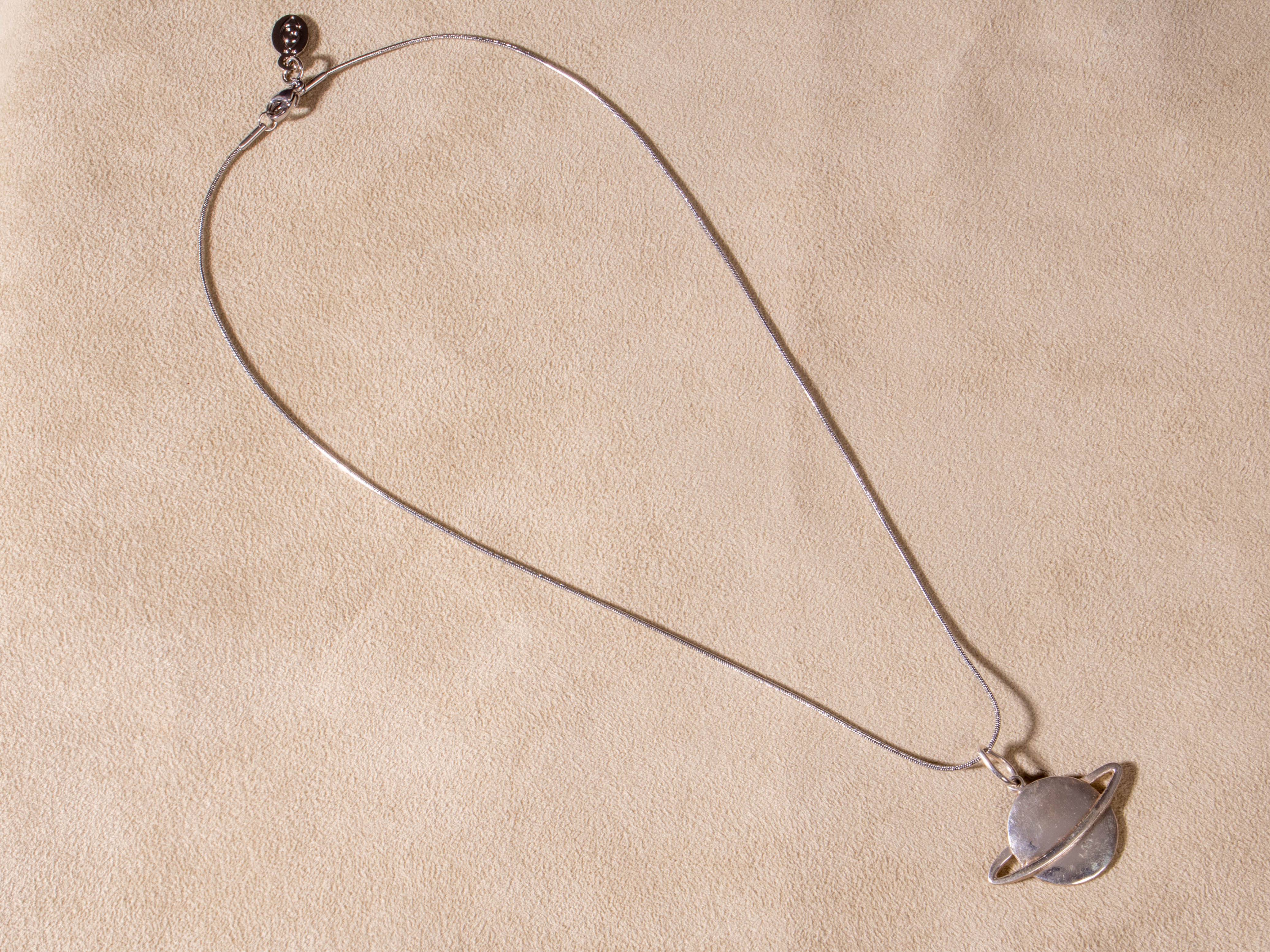 Planet Saturn Kette aus 925 Sterling Silber - NooeBerlin