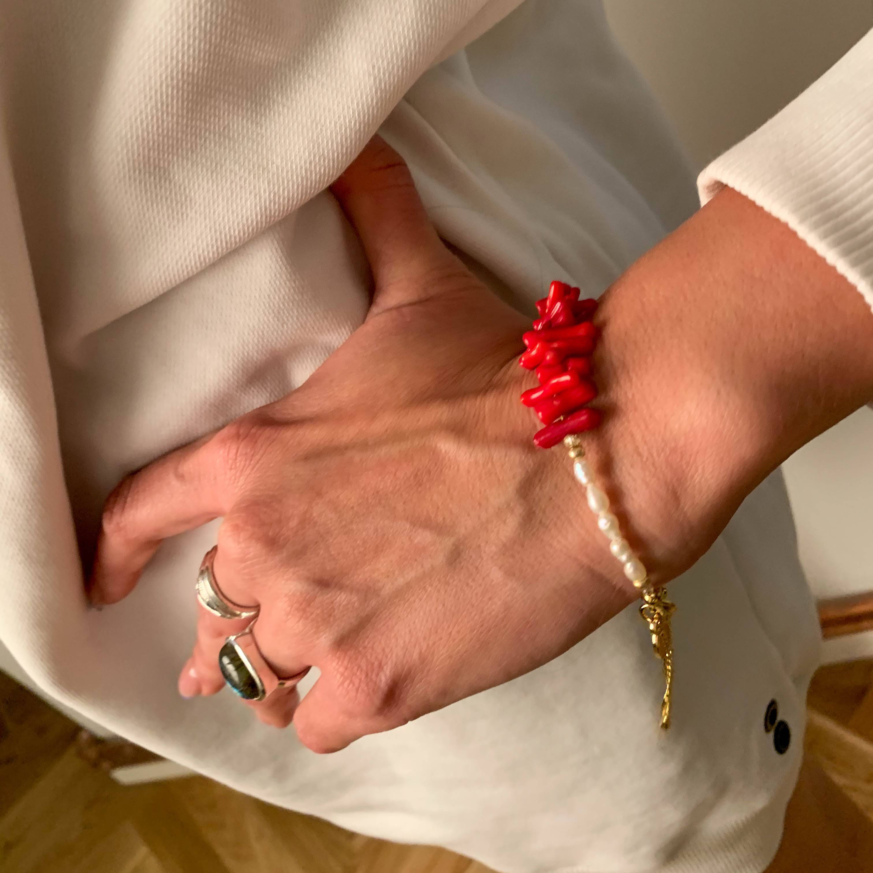 Süßwasserperle Koralle rot Armband vergoldet handgemacht - NooeBerlin