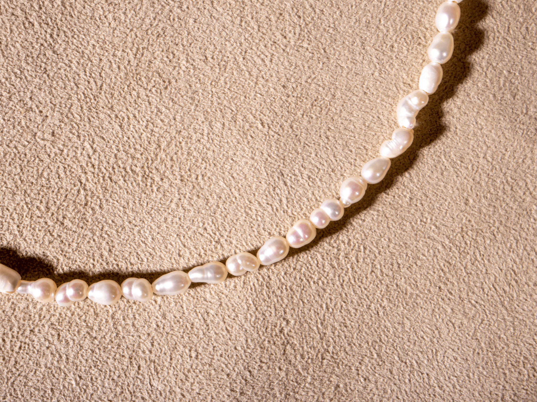 mini Perlenkette Choker Kette weiß silber handgemacht - NooeBerlin