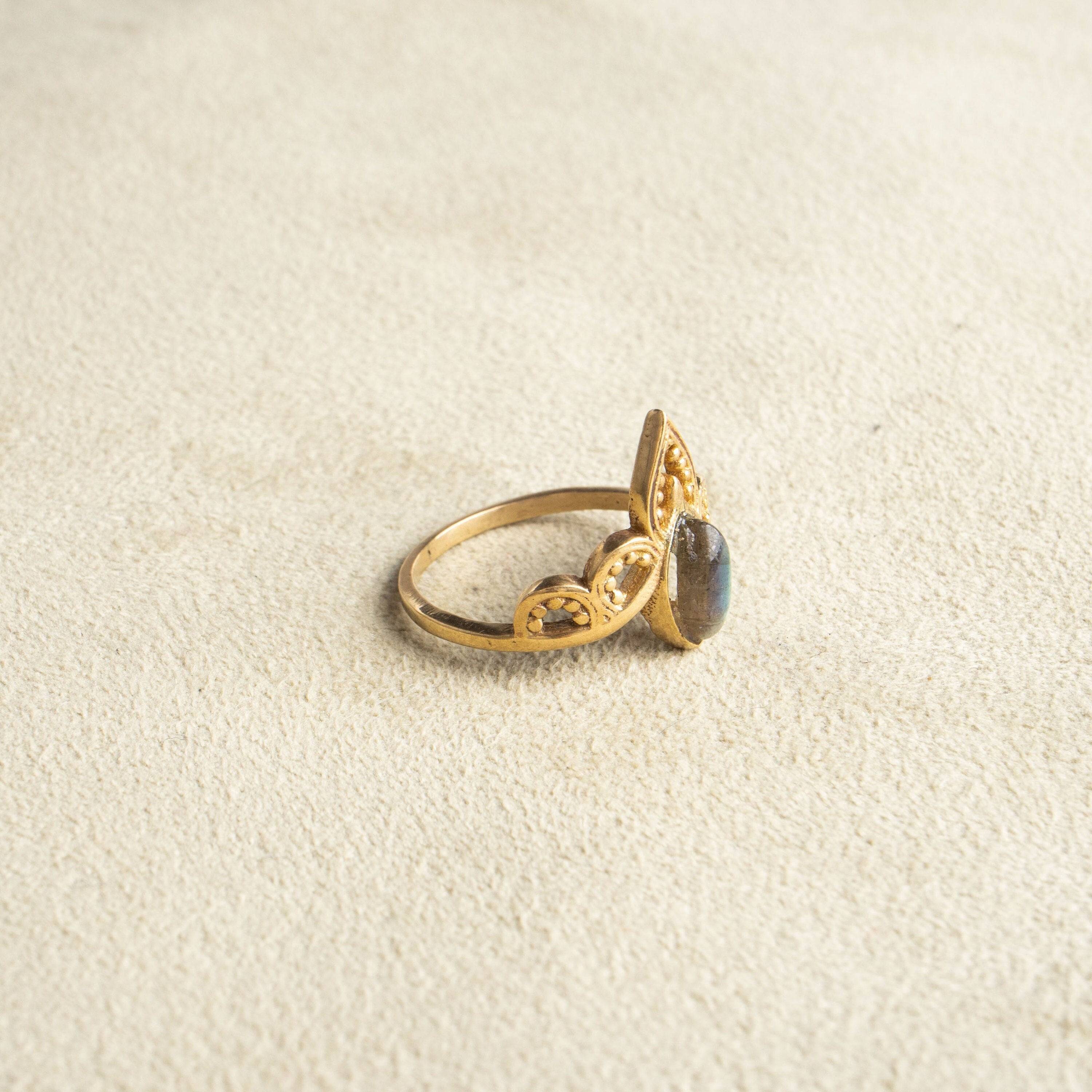 Auge Kronen Ring mit Labradorit Tiara gold handgemacht - NooeBerlin