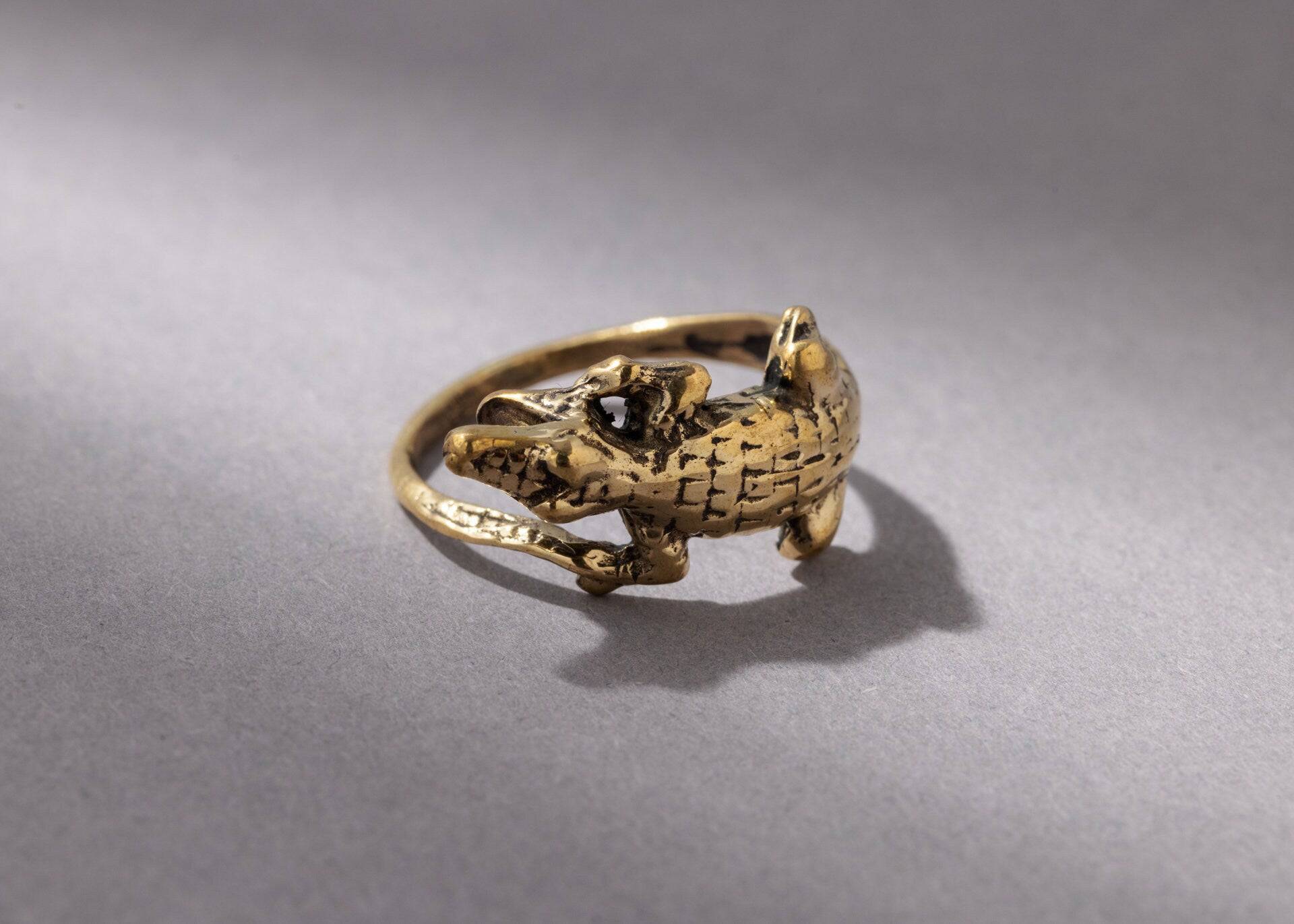 Krokodil Ring gold handgemacht - NooeBerlin