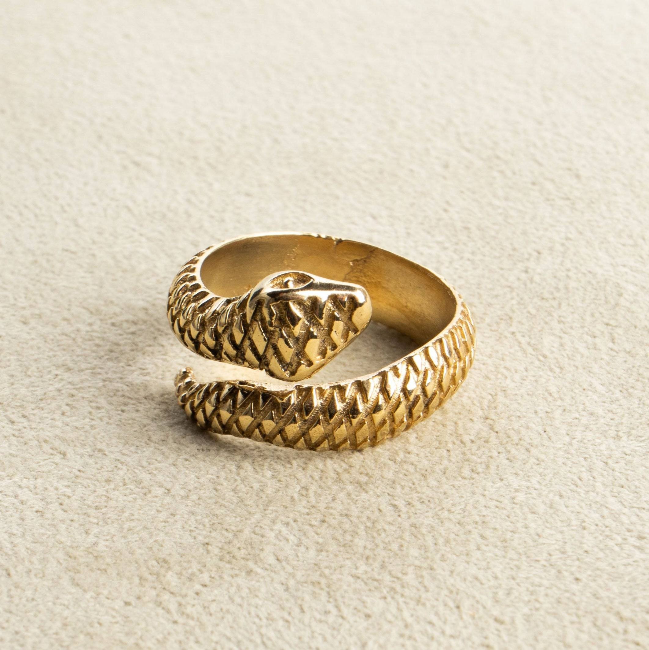 Schlangen Ring Messing handgemacht - NooeBerlin
