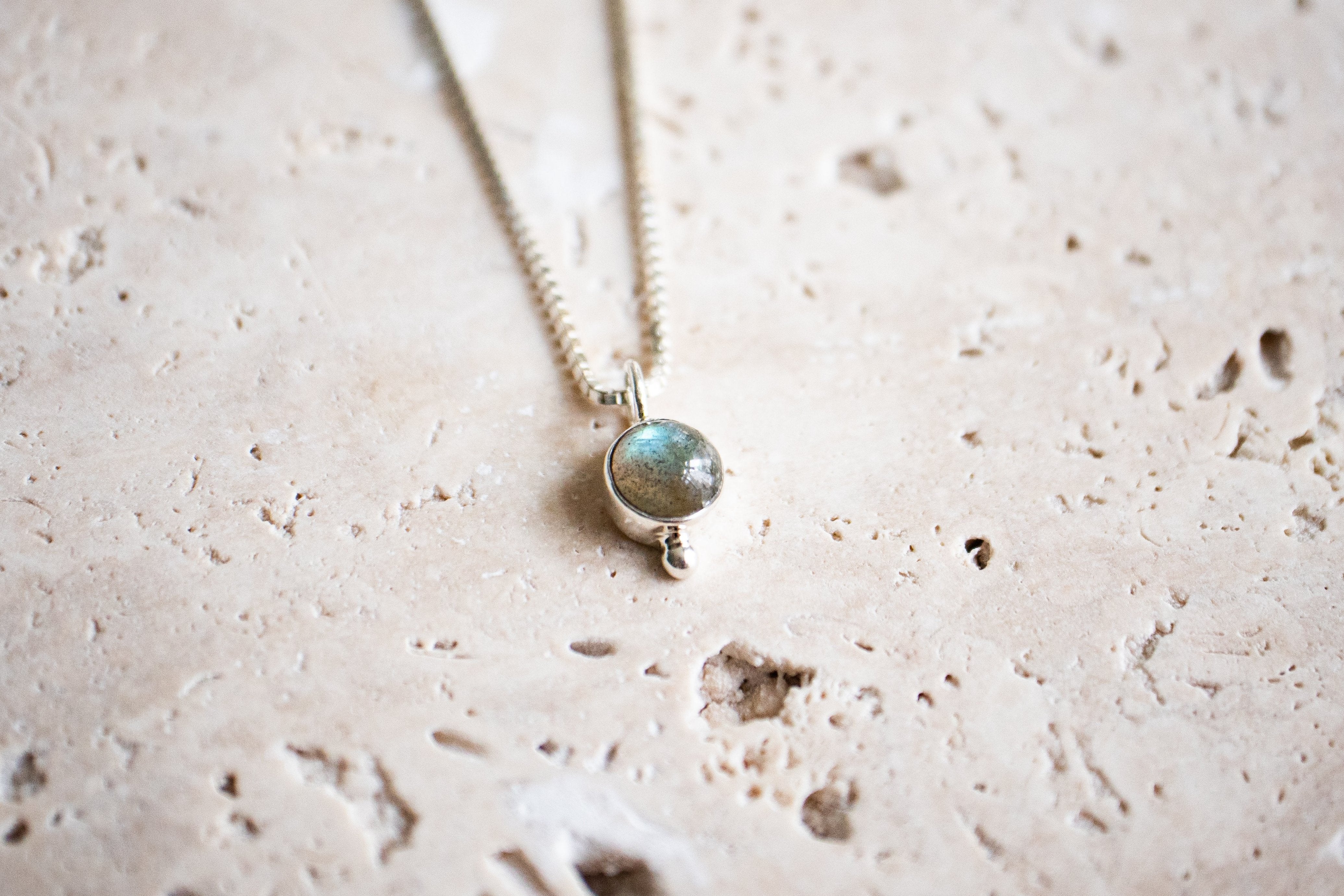 Dainty necklace made of 925 sterling silver with round labradorite gemstone handmade