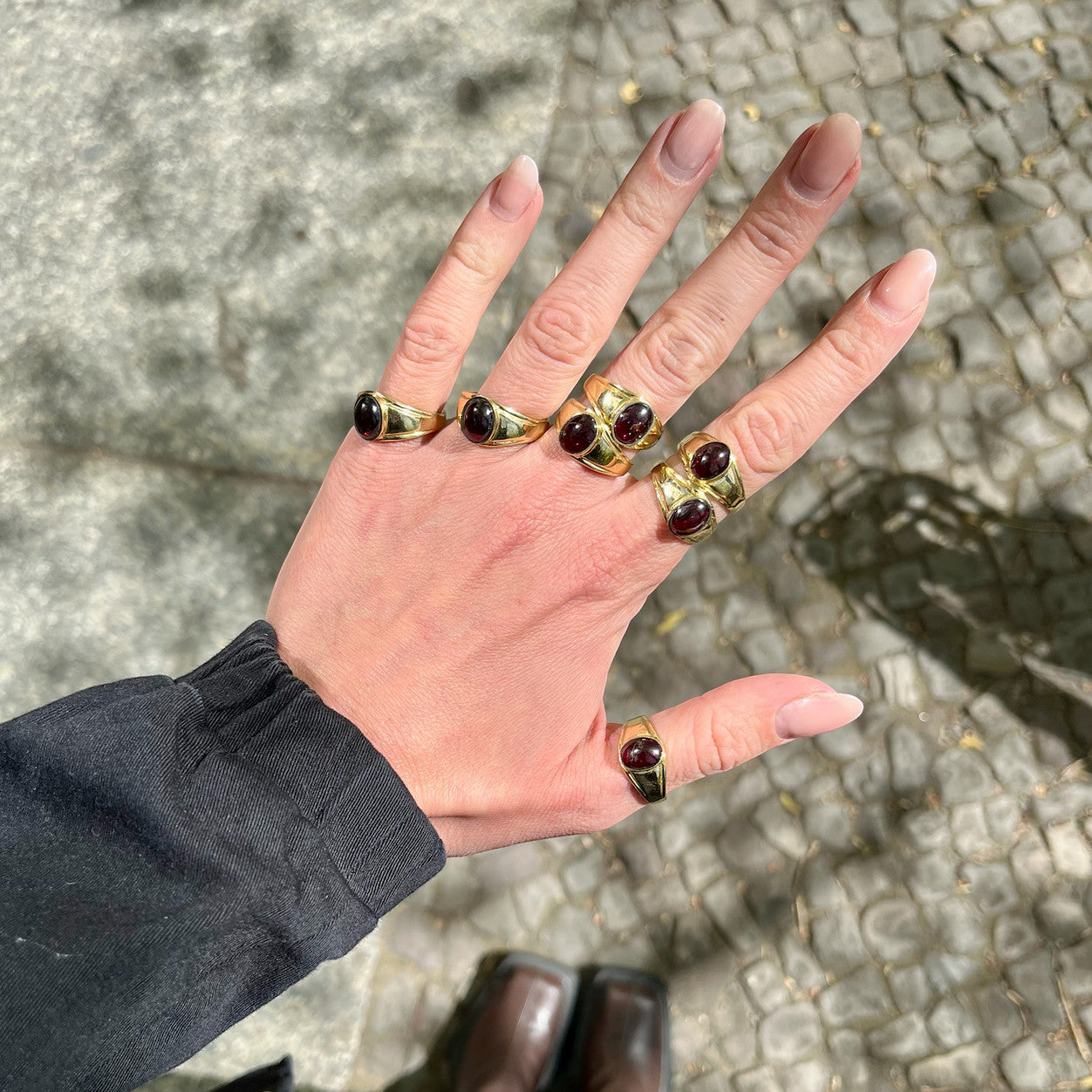 Natürlicher ovaler Granat Siegelring gold handgemacht - Nooe UG