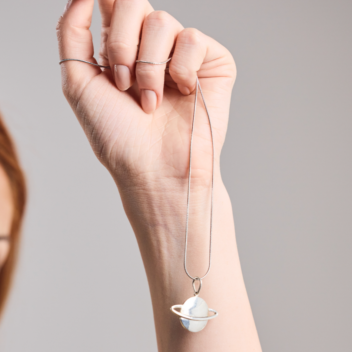Planet Saturn Kette aus 925 Sterling Silber